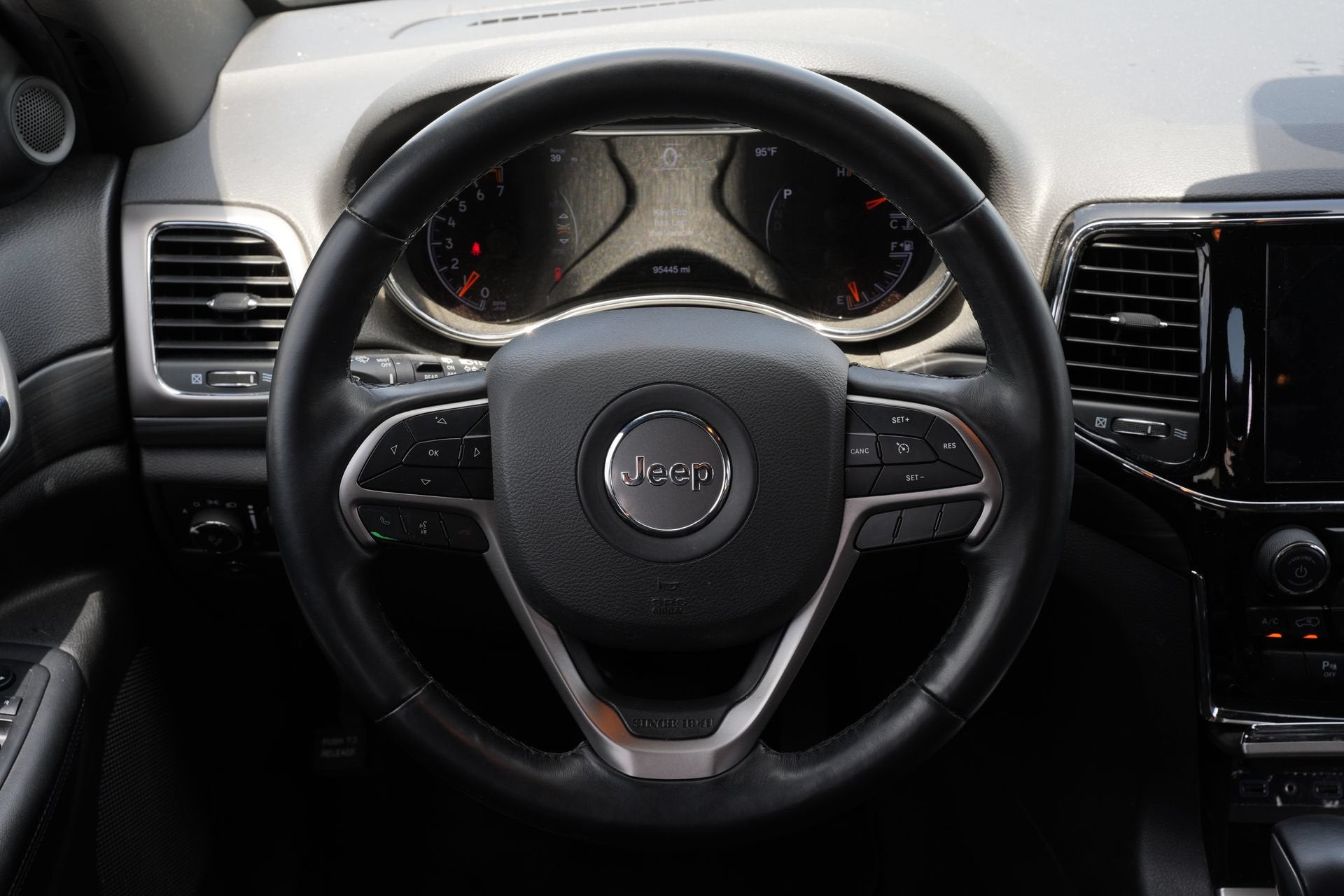 2019 Jeep Grand Cherokee Altitude