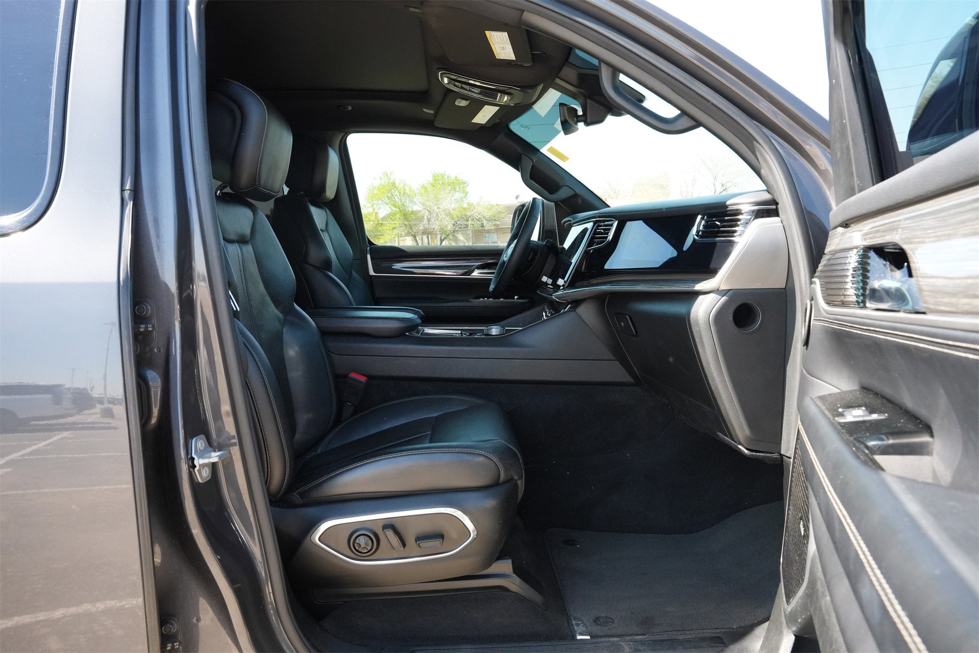 2022 Jeep Wagoneer Series III