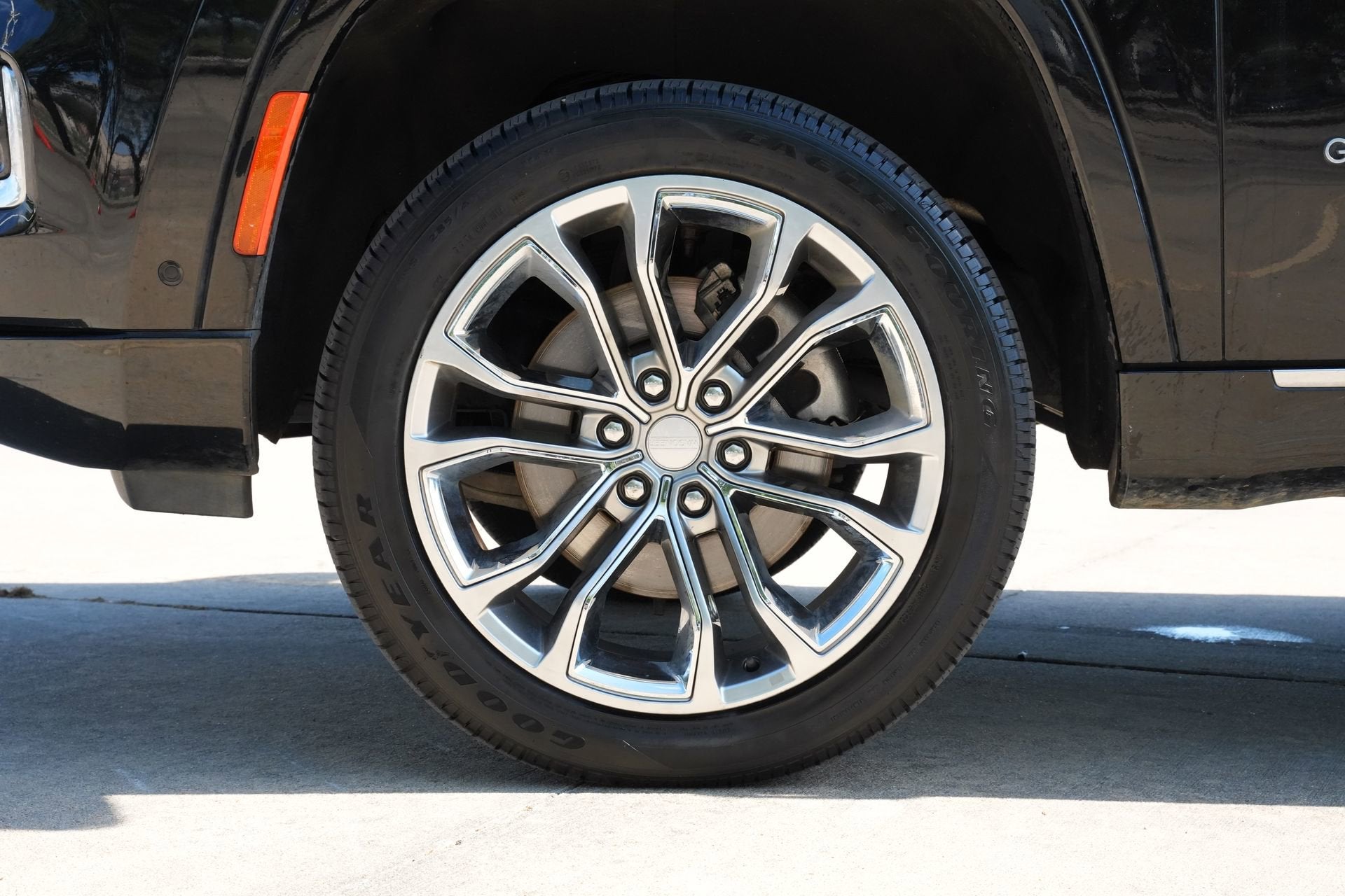 2022 Jeep Grand Wagoneer Series II