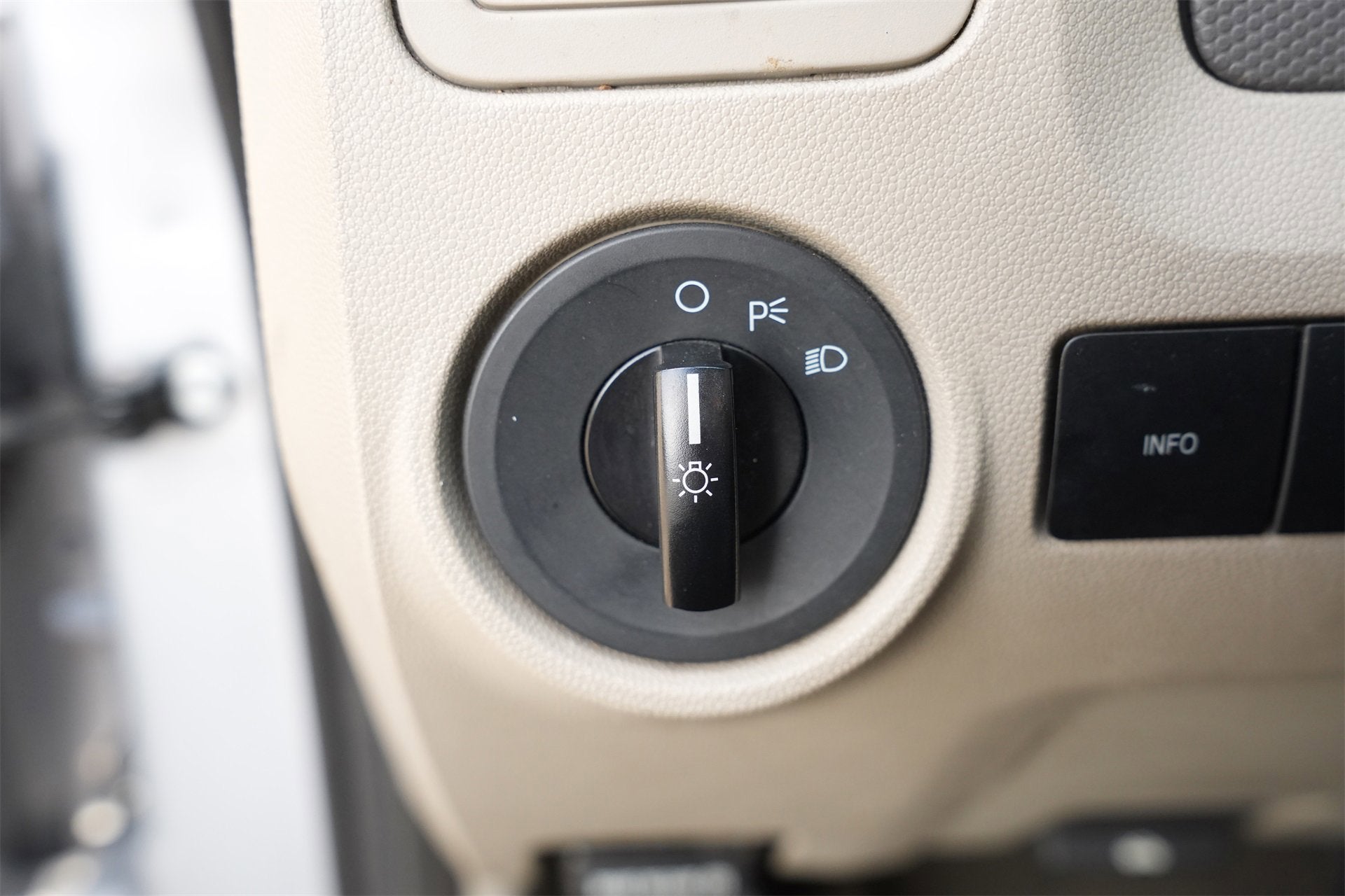 2011 Ford Escape XLS