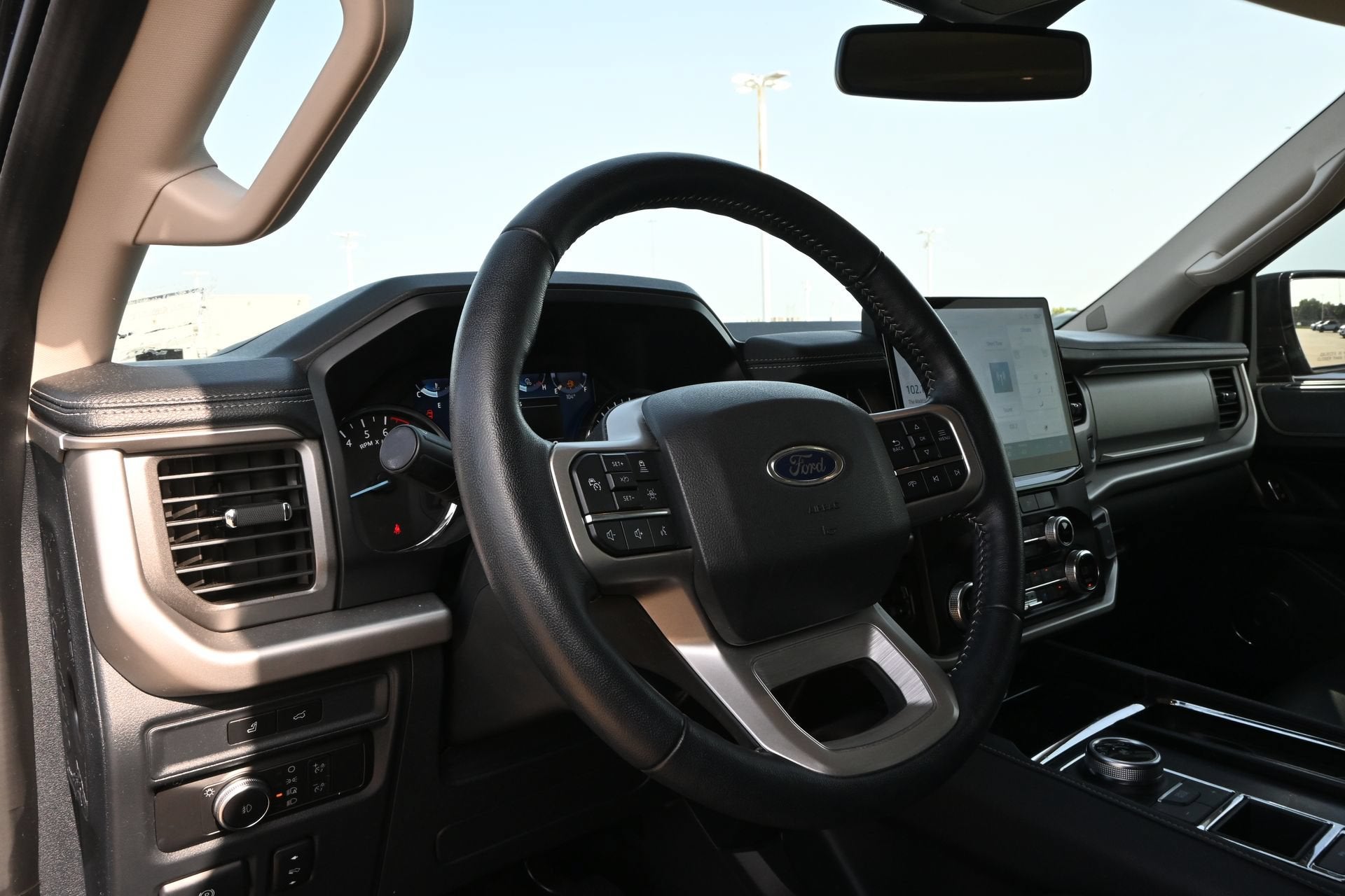 2022 Ford Expedition Max XLT