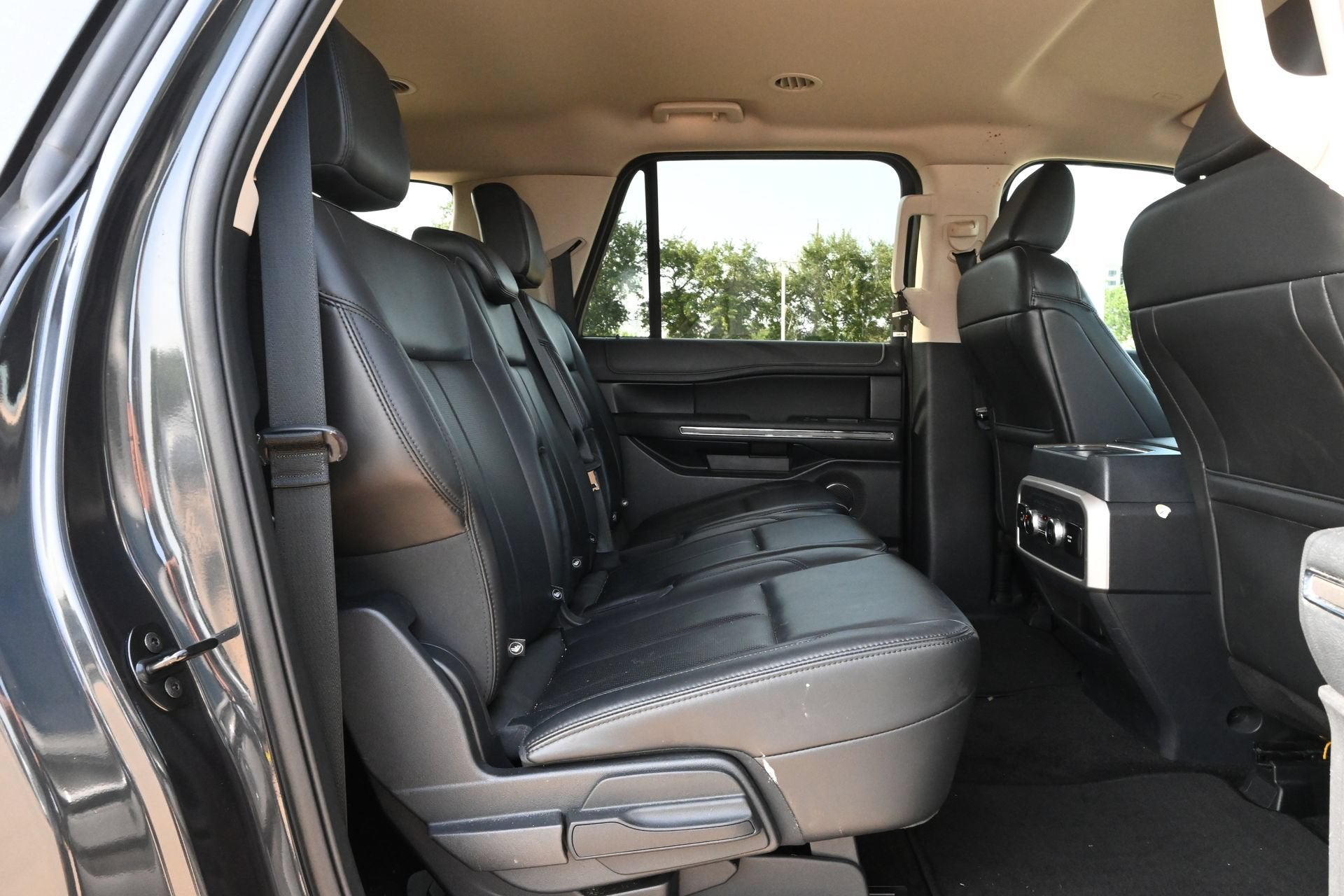 2022 Ford Expedition Max XLT