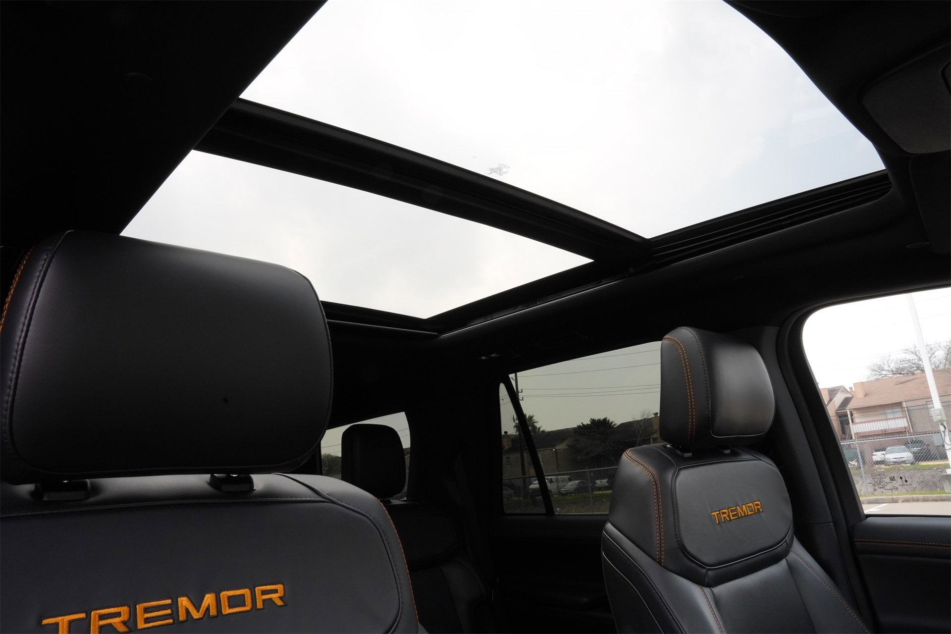 2025 Ford Expedition Tremor