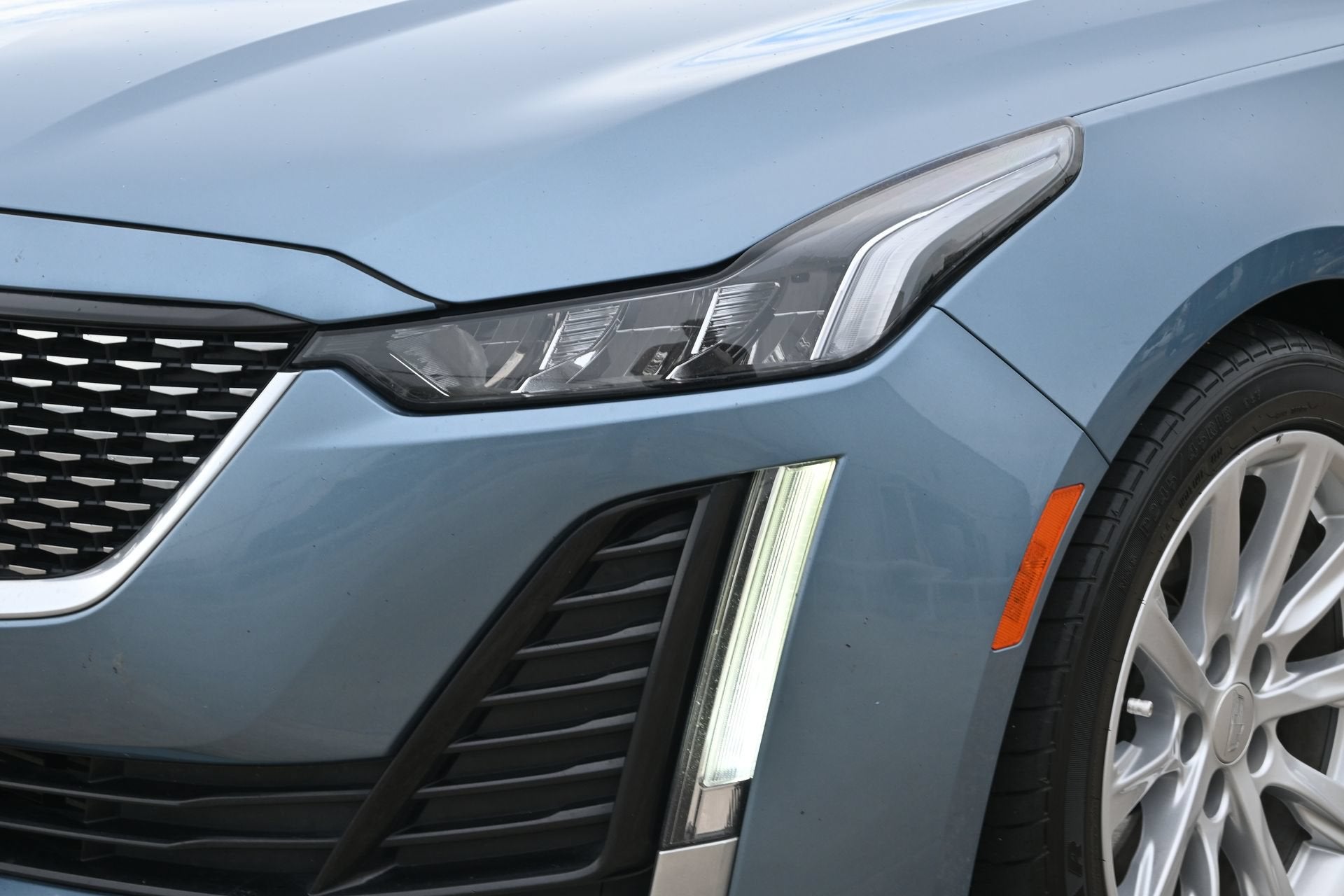 2023 Cadillac CT5 Luxury