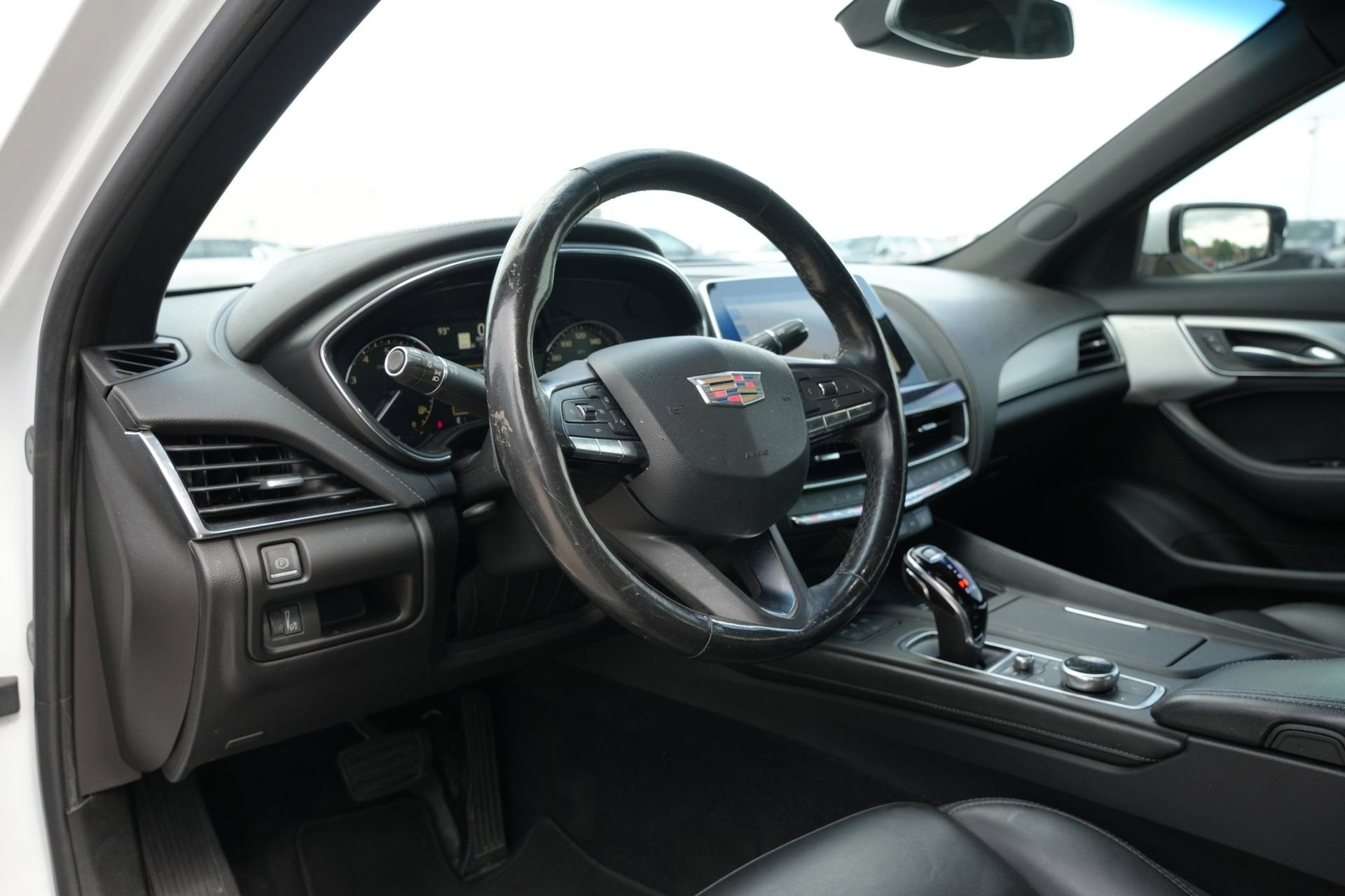 2023 Cadillac CT5 Luxury