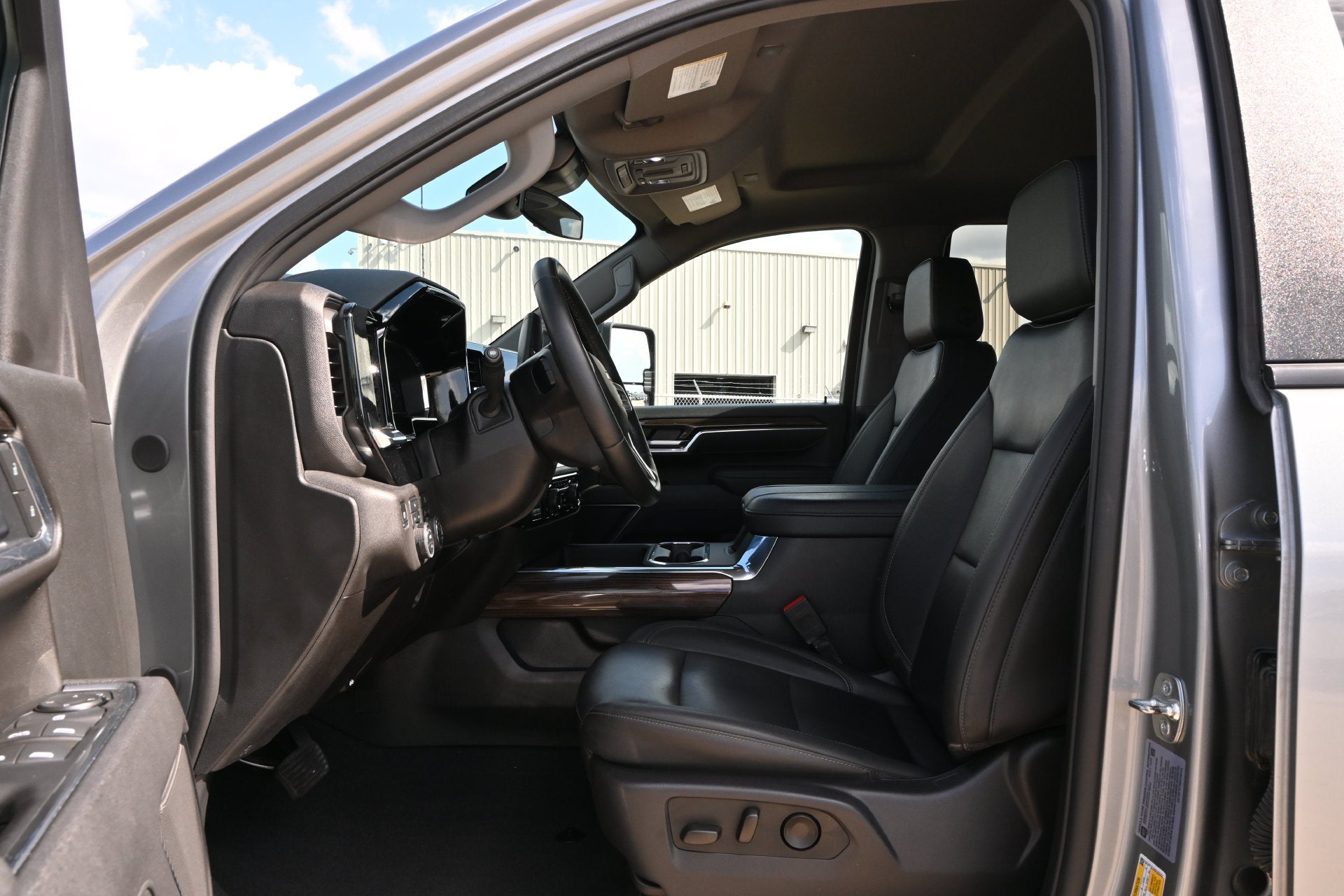 2025 Chevrolet Silverado 3500 HD LT DRW