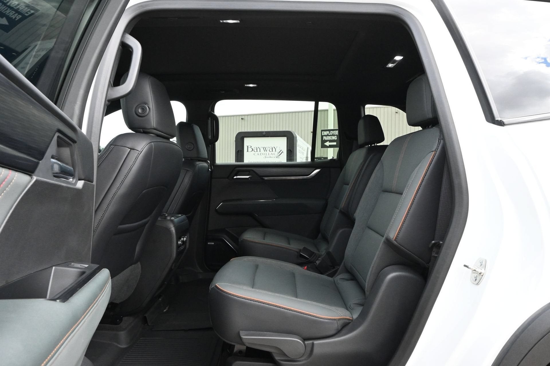 2025 GMC Acadia AT4