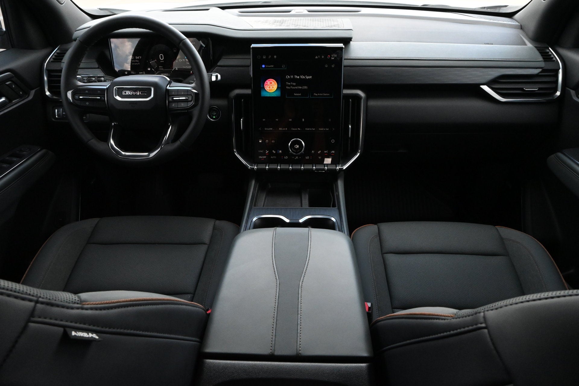 2025 GMC Acadia AT4
