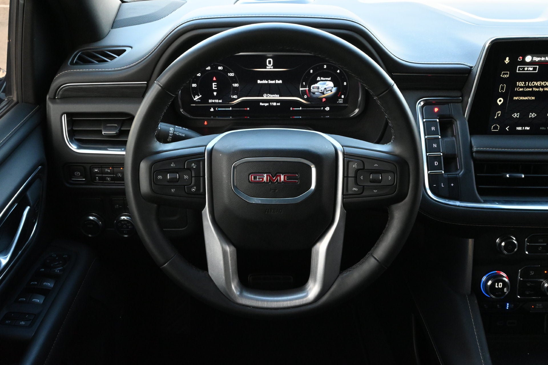 2024 GMC Yukon SLT