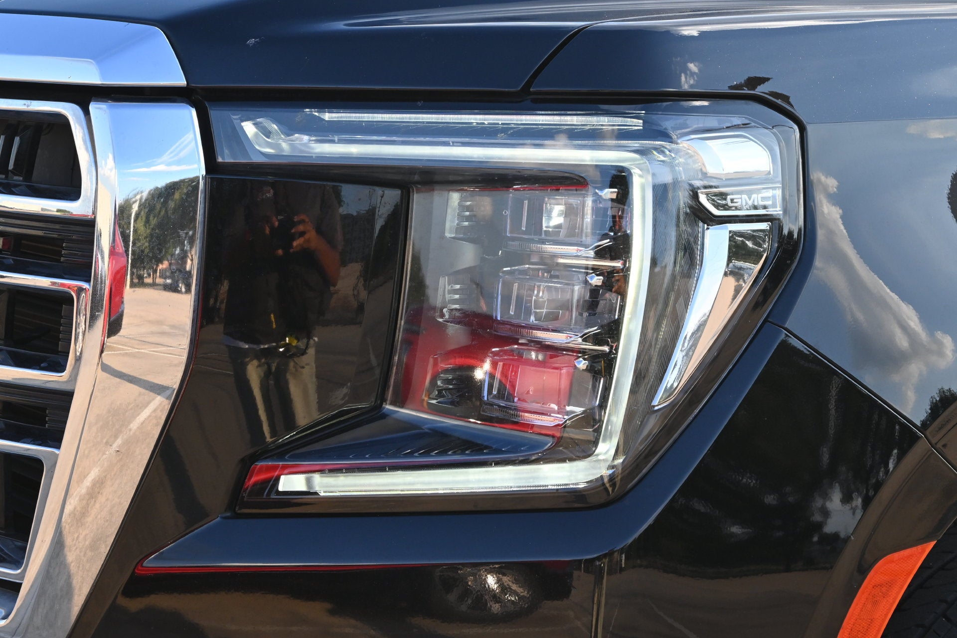 2024 GMC Yukon SLT