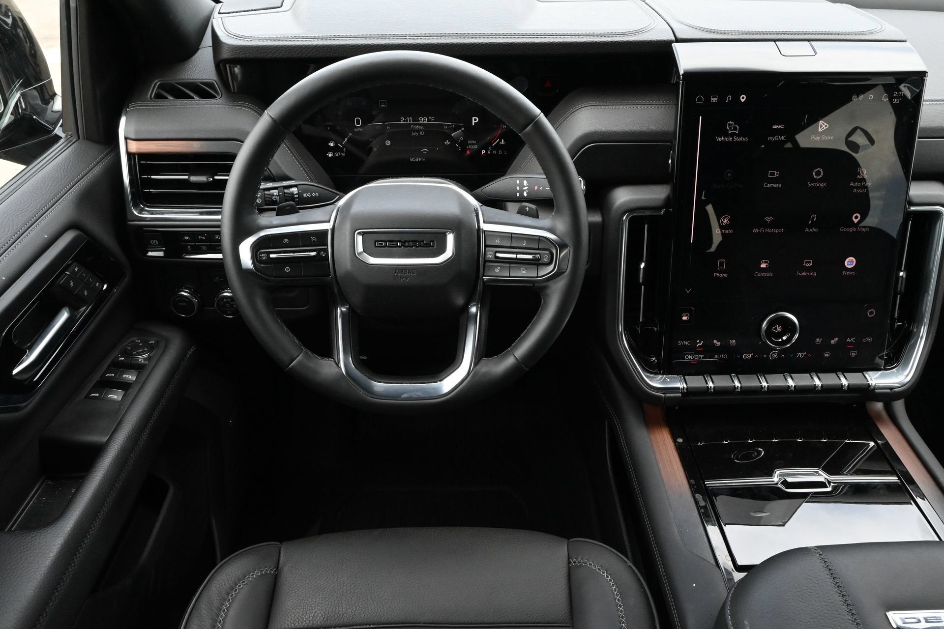 2025 GMC Yukon Denali