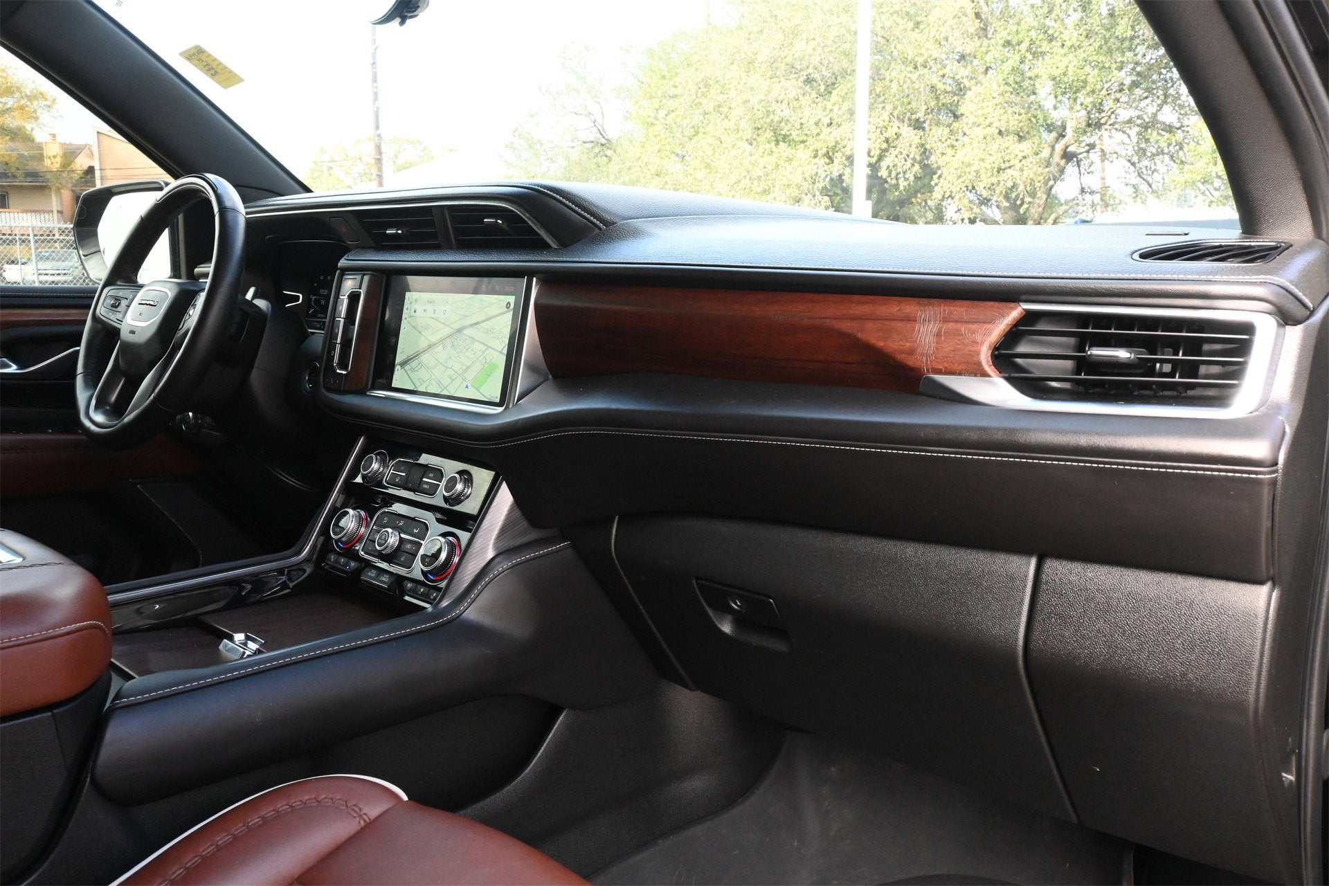 2024 GMC Yukon Denali Ultimate