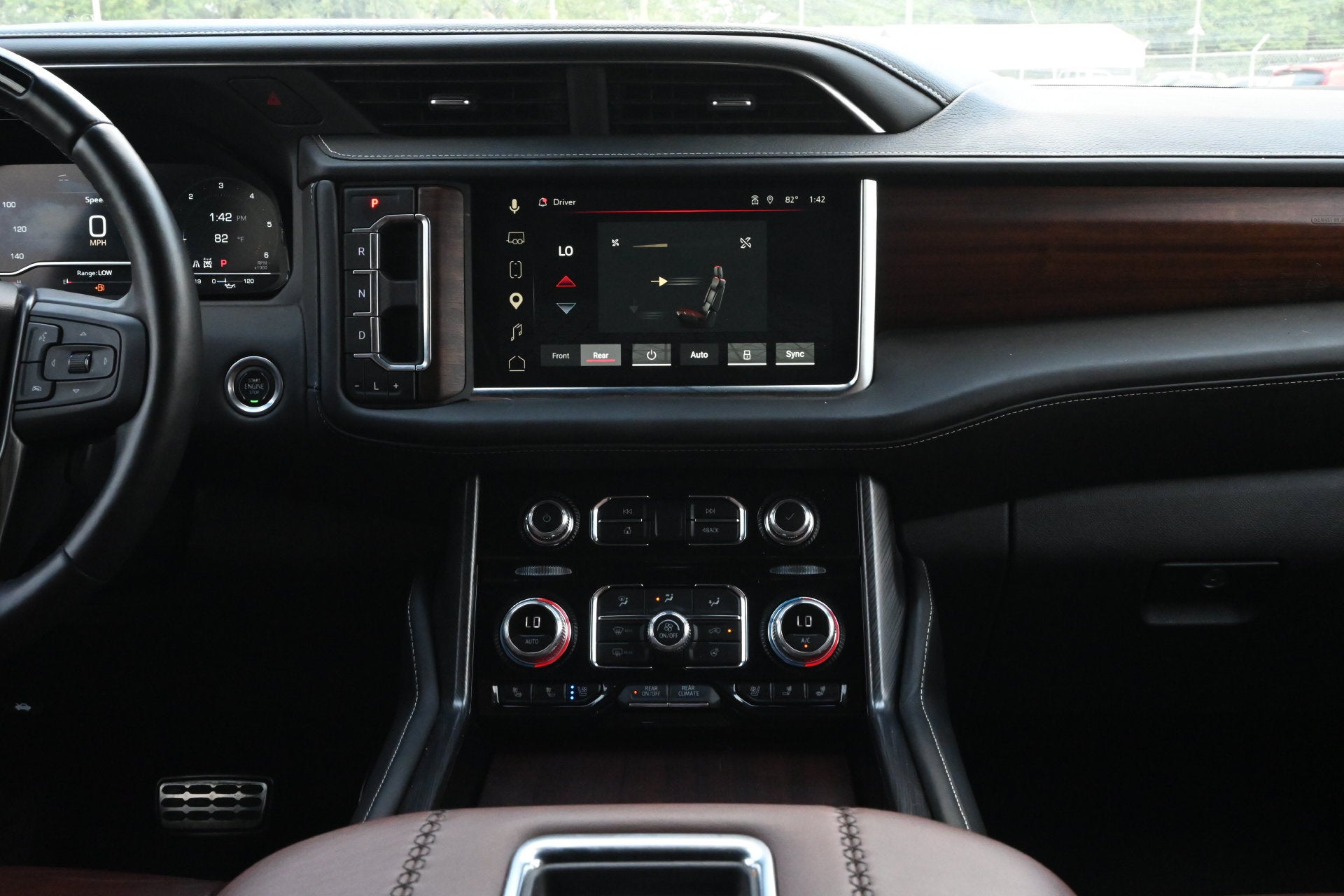 2024 GMC Yukon XL Denali Ultimate