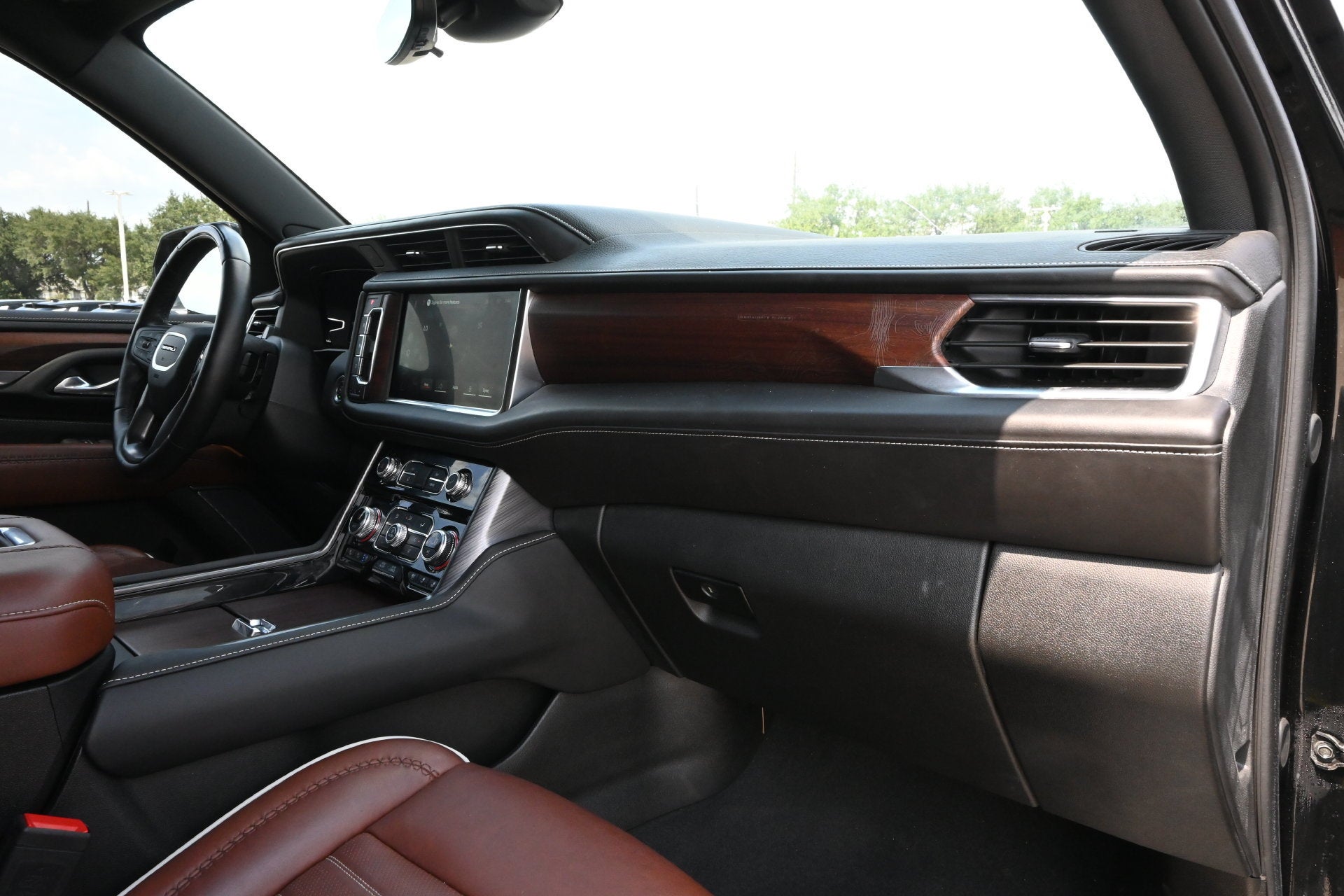 2024 GMC Yukon XL Denali Ultimate