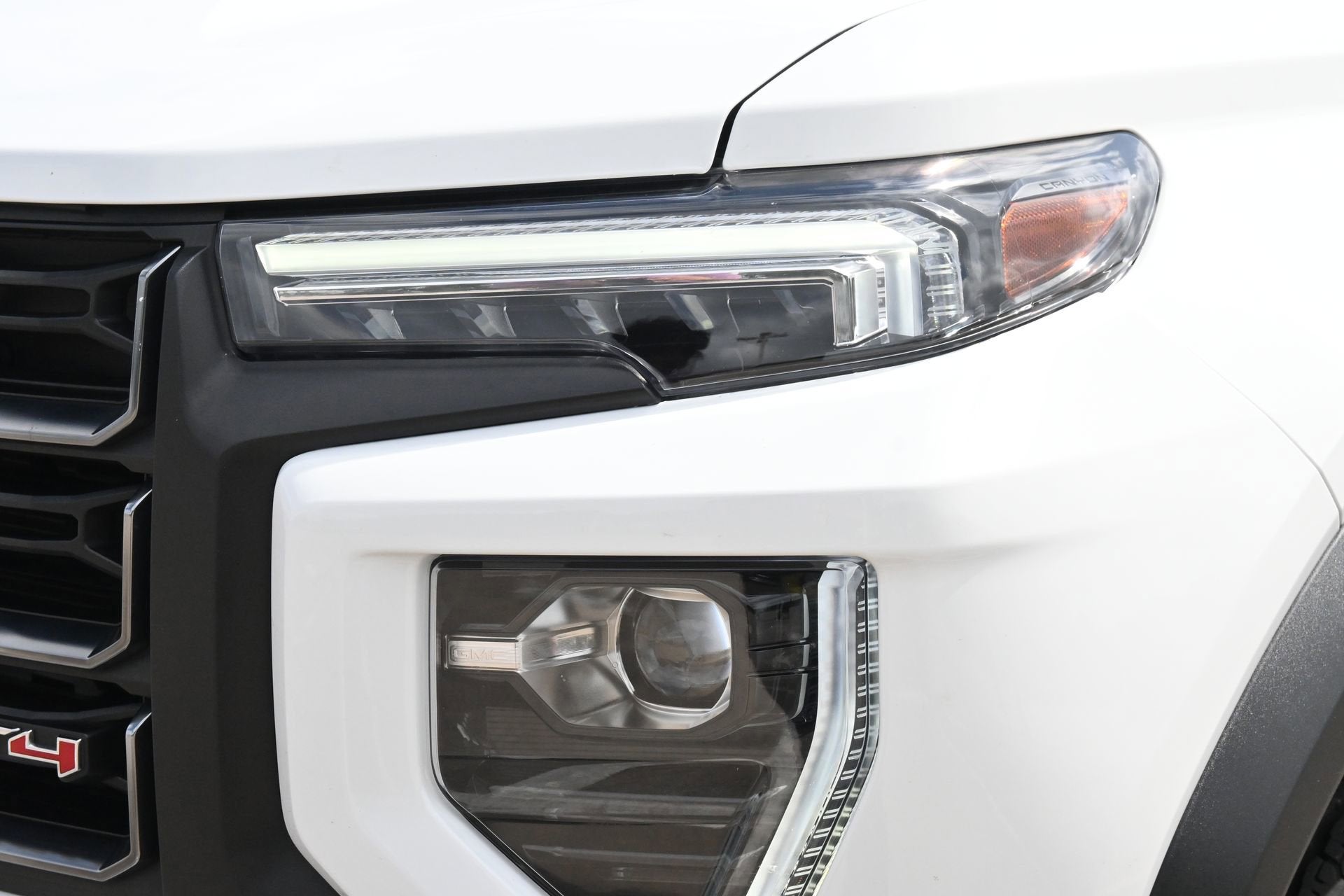 2024 GMC Canyon AT4