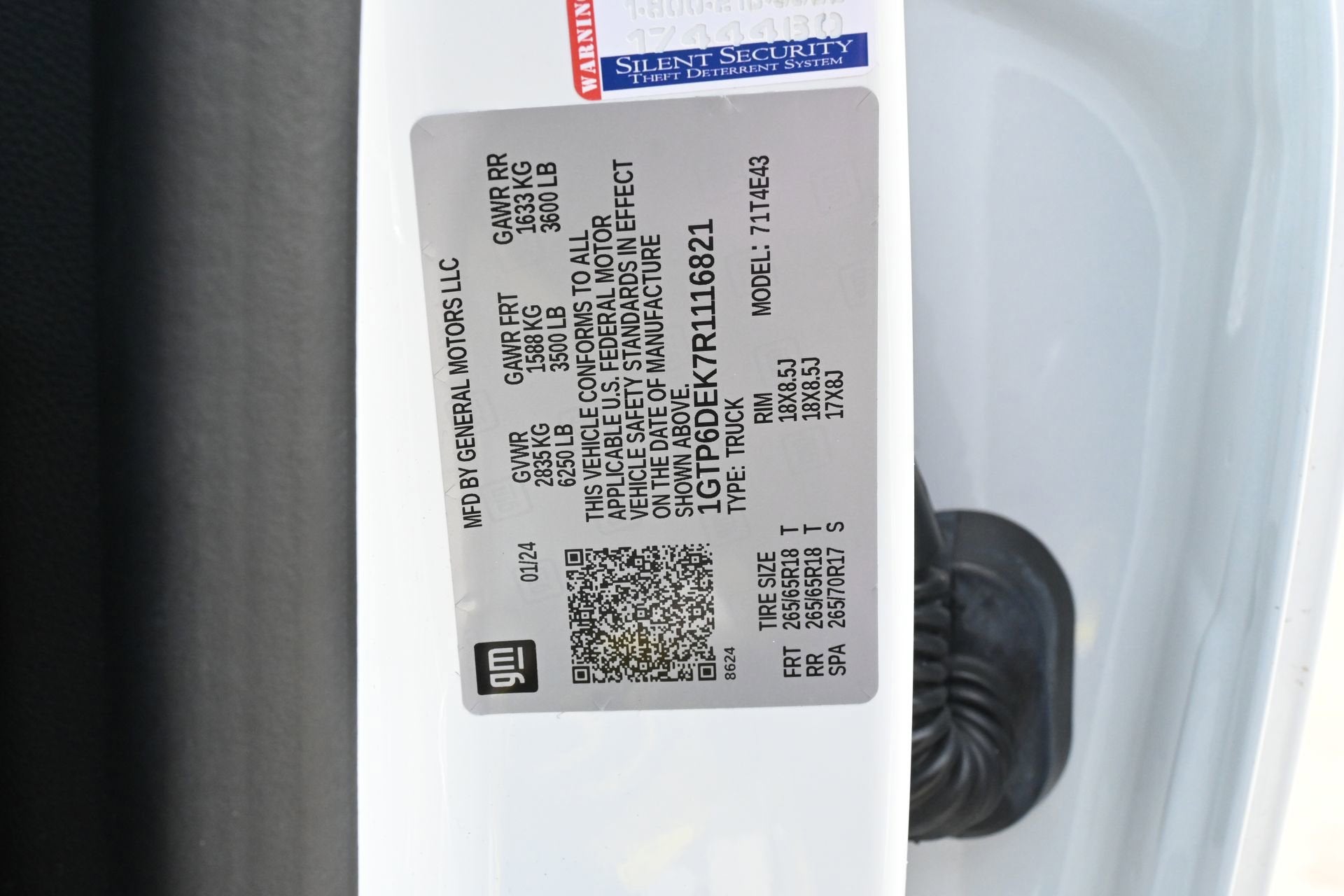 2024 GMC Canyon AT4