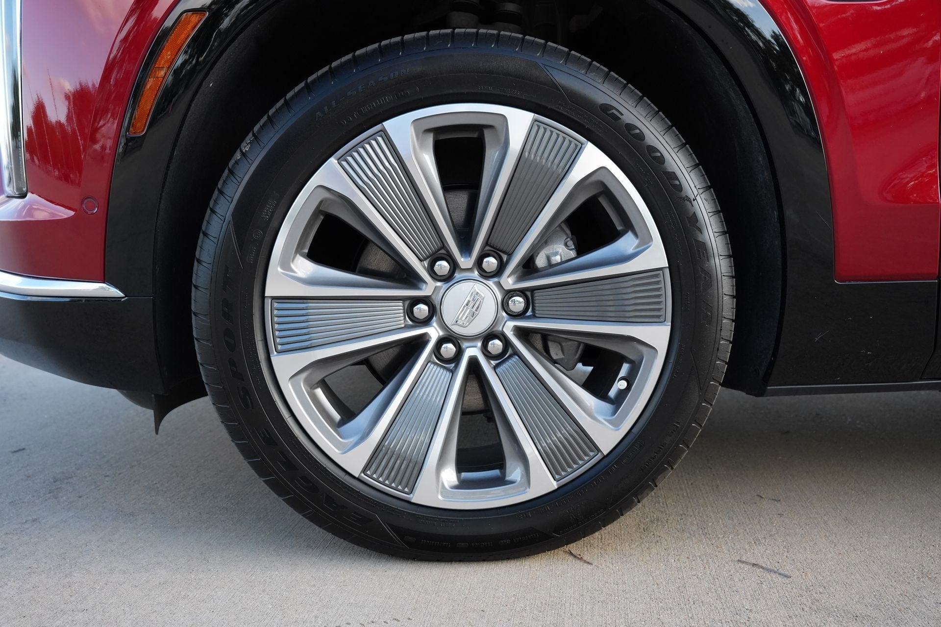 2026 Cadillac VISTIQ Luxury