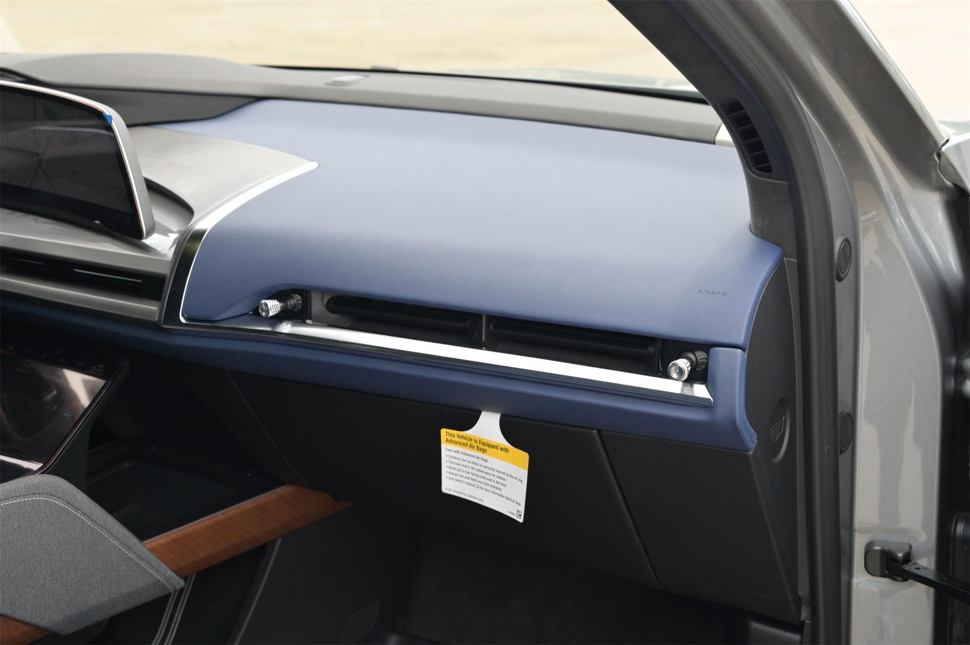 2026 Cadillac VISTIQ Premium Luxury