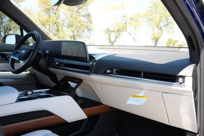 2026 Cadillac VISTIQ Sport