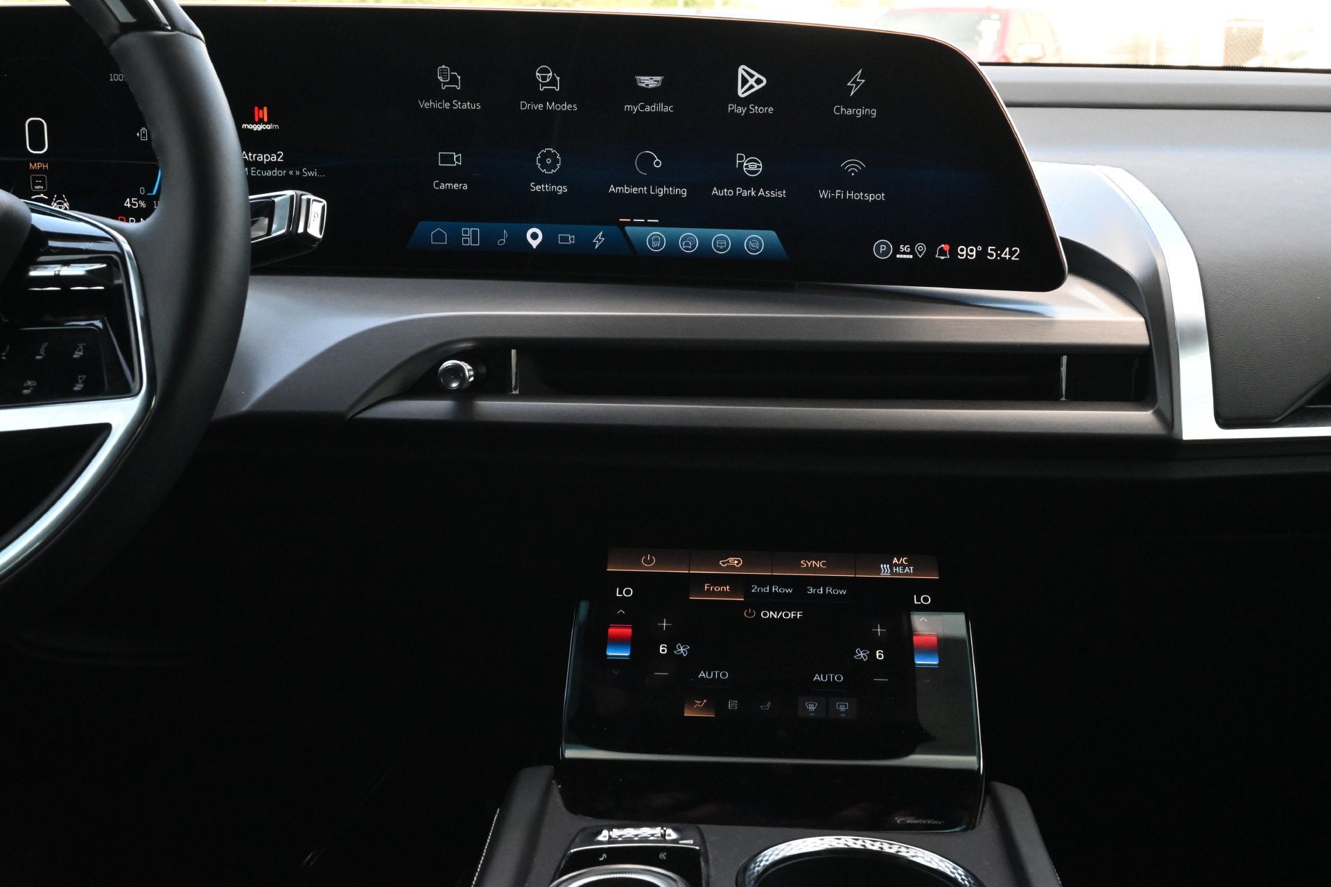 2026 Cadillac VISTIQ Sport