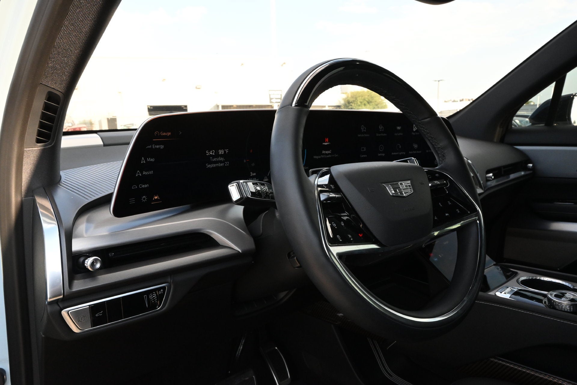 2026 Cadillac VISTIQ Sport