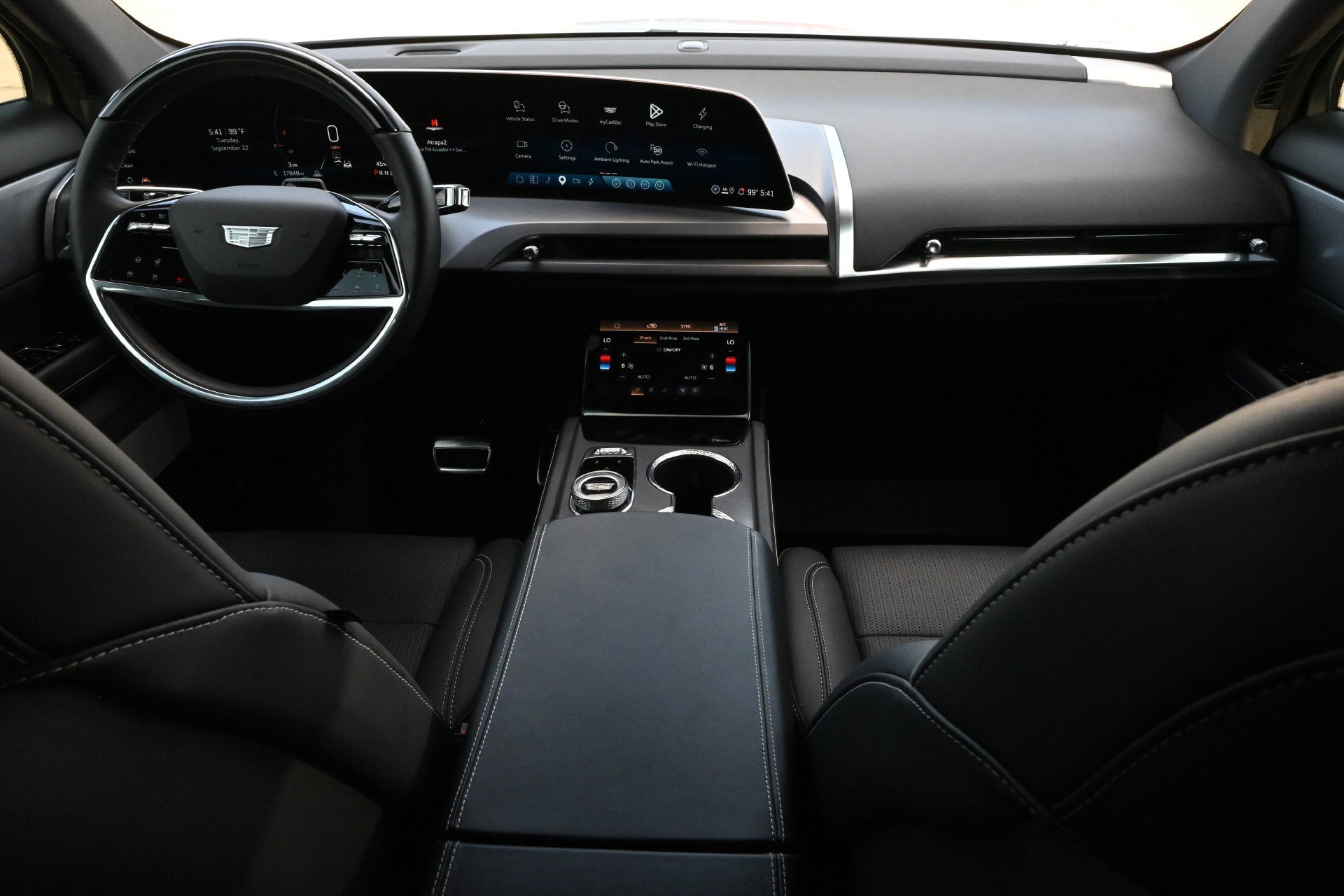 2026 Cadillac VISTIQ Sport