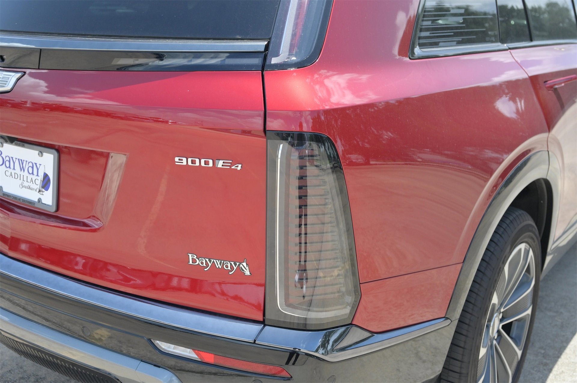 2026 Cadillac VISTIQ Sport