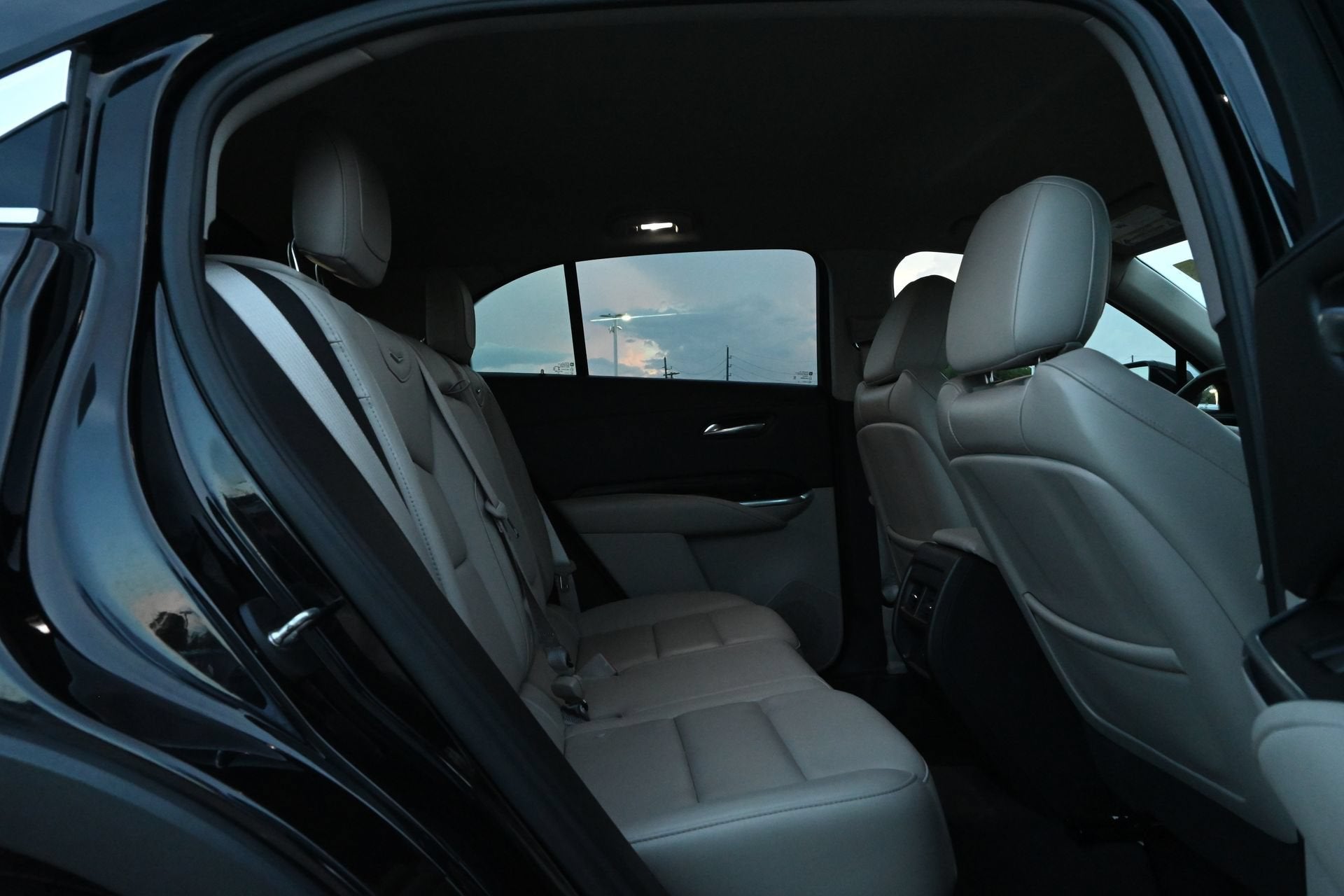 2021 Cadillac XT4 FWD Premium Luxury