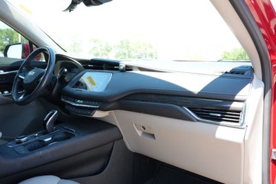 2022 Cadillac XT4 Premium Luxury