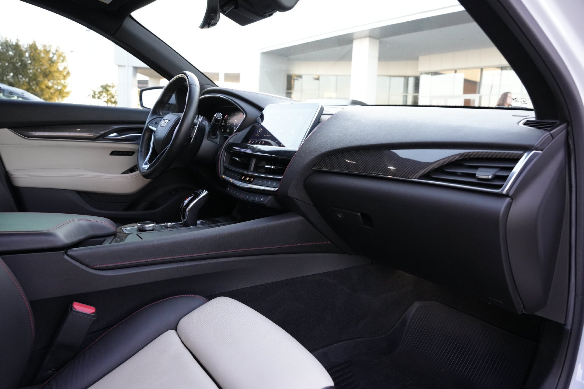 2025 Cadillac XT4 Sport