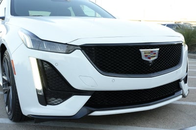 2025 Cadillac XT4 Sport