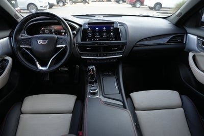 2025 Cadillac XT4 Sport