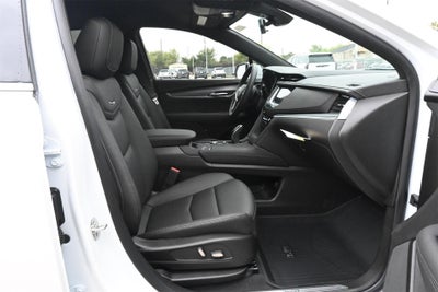 2026 Cadillac XT5 Luxury