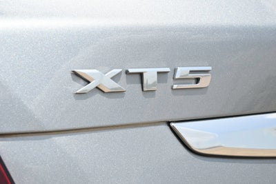 2025 Cadillac XT5 Luxury