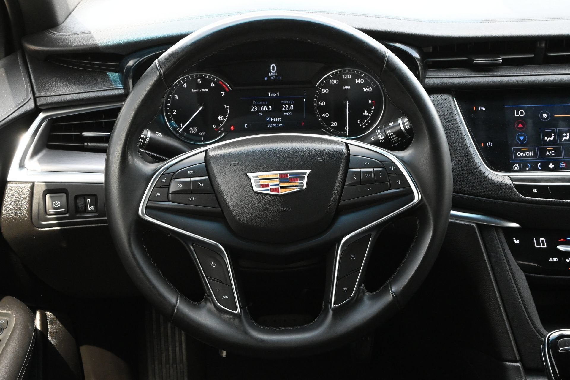 2025 Cadillac XT5 Luxury