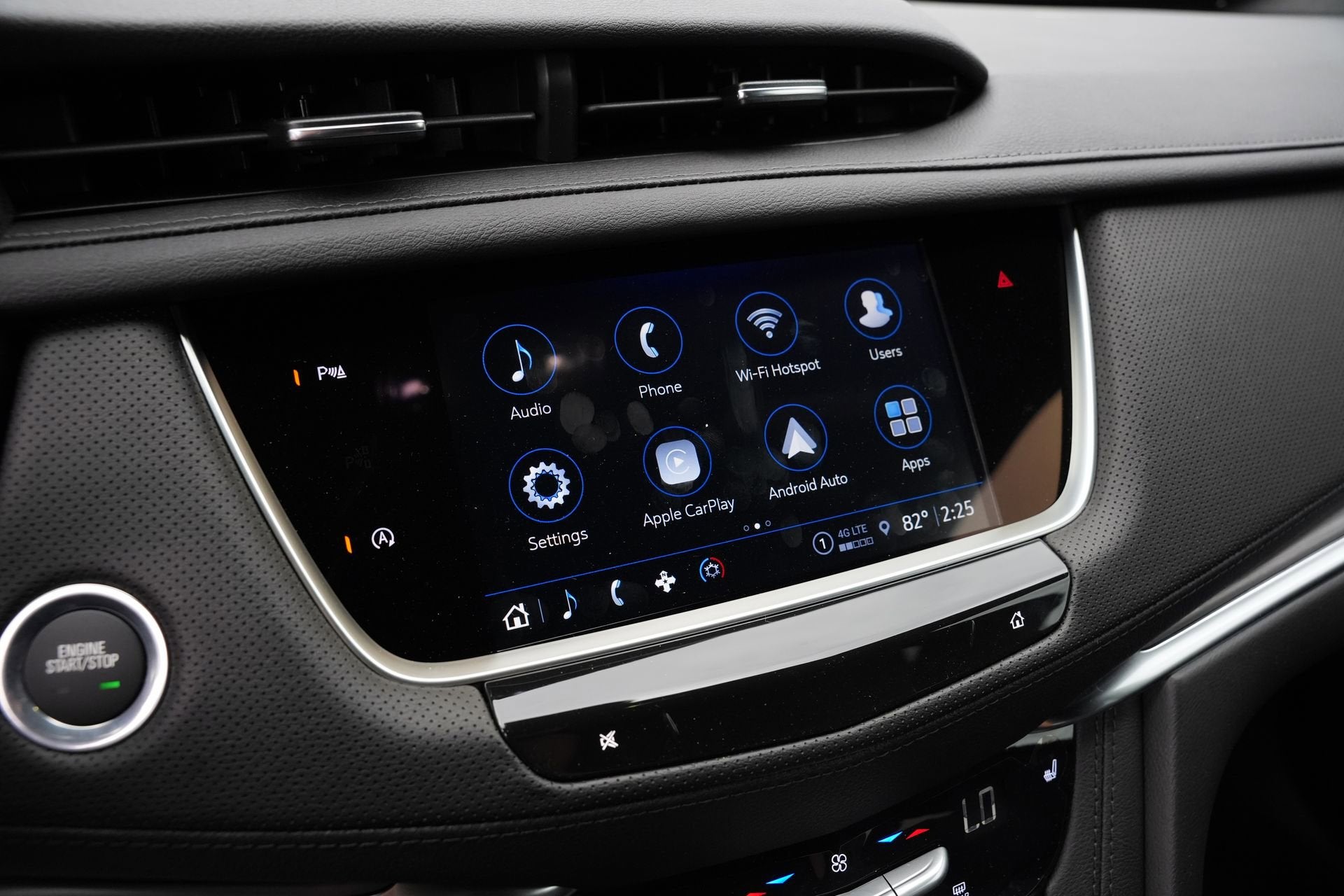 2026 Cadillac XT5 Luxury