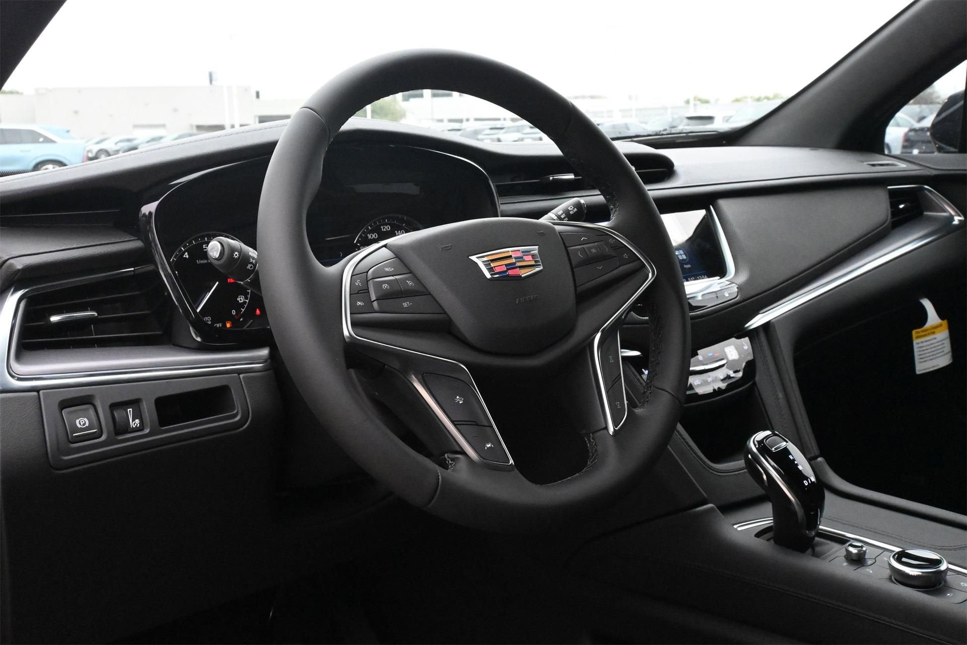 2026 Cadillac XT5 Luxury