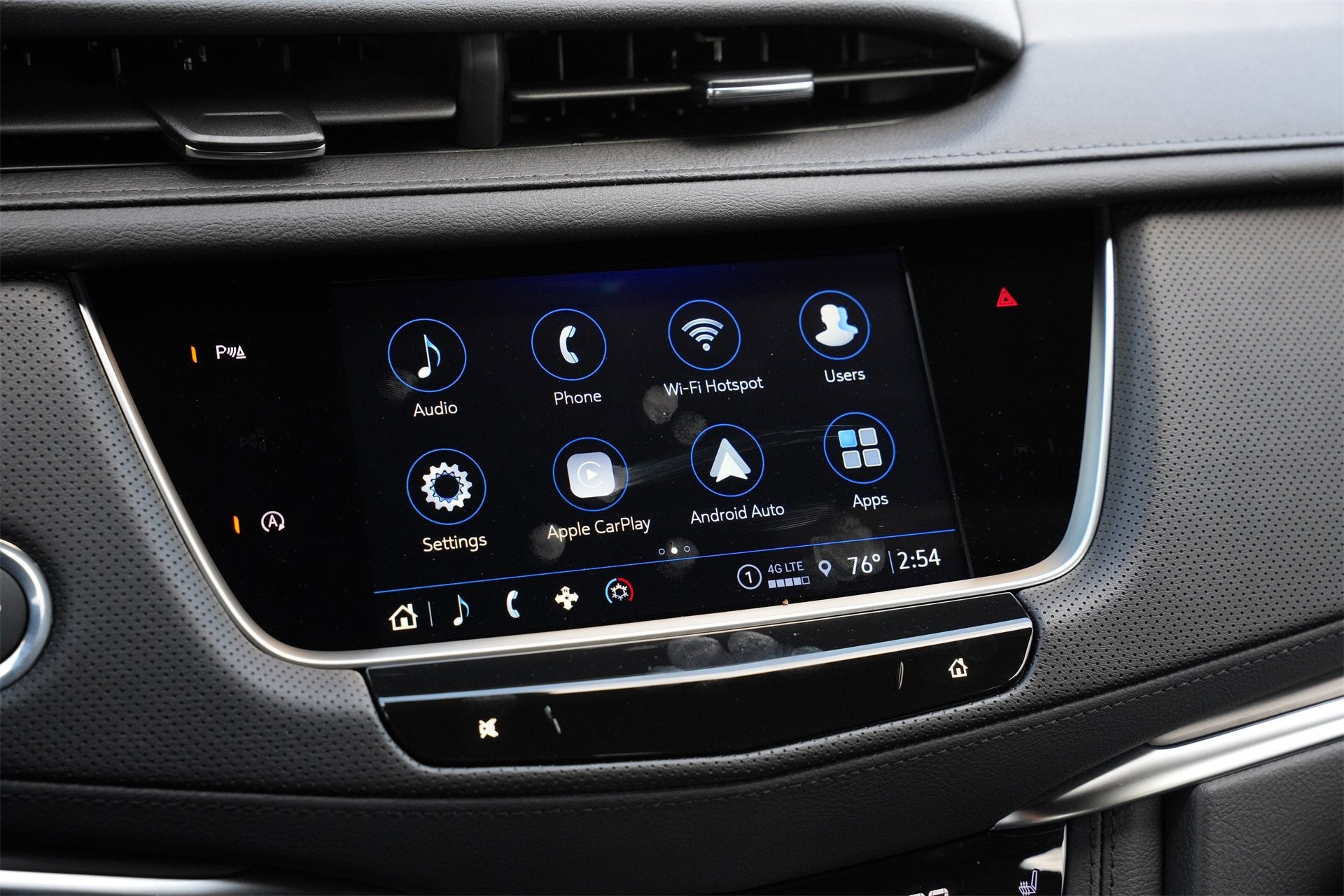 2026 Cadillac XT5 Luxury