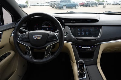 2017 Cadillac XT5 Luxury FWD