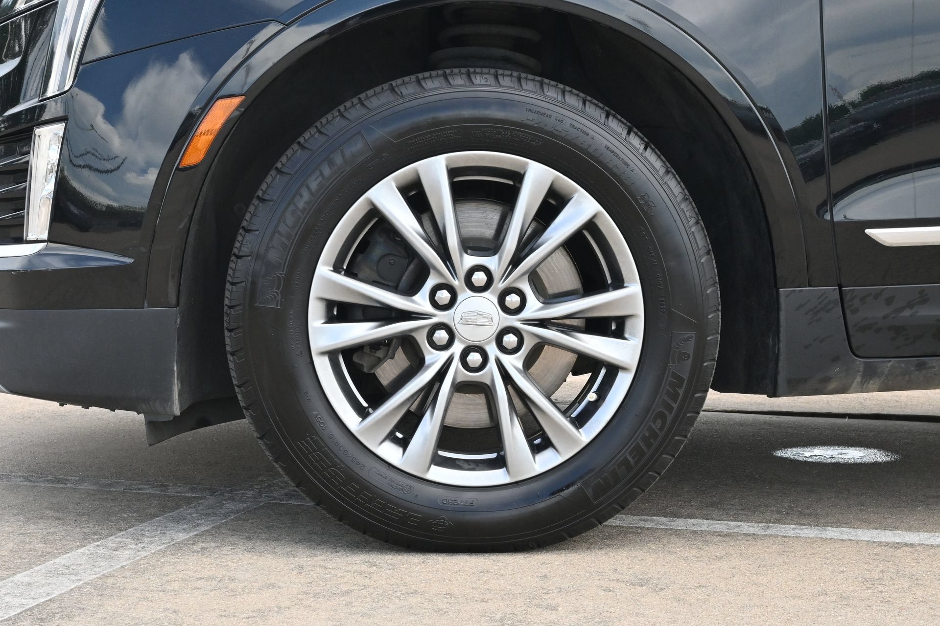 2023 Cadillac XT5 FWD Premium Luxury