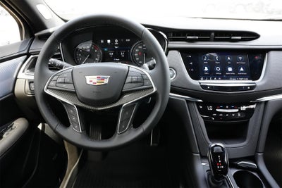 2025 Cadillac XT5 Sport