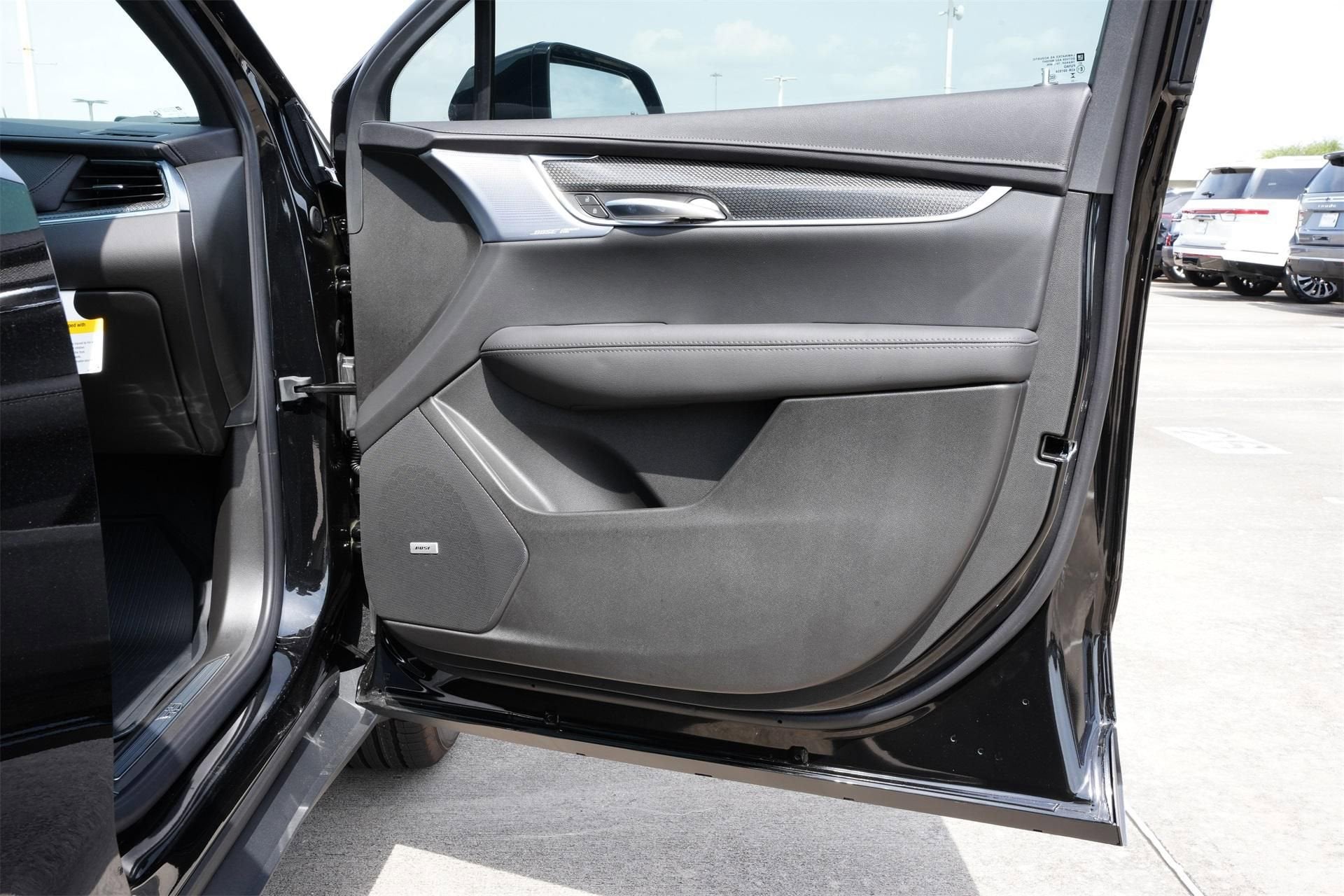 2025 Cadillac XT5 Sport