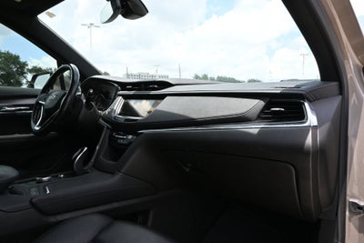 2022 Cadillac XT6 Luxury
