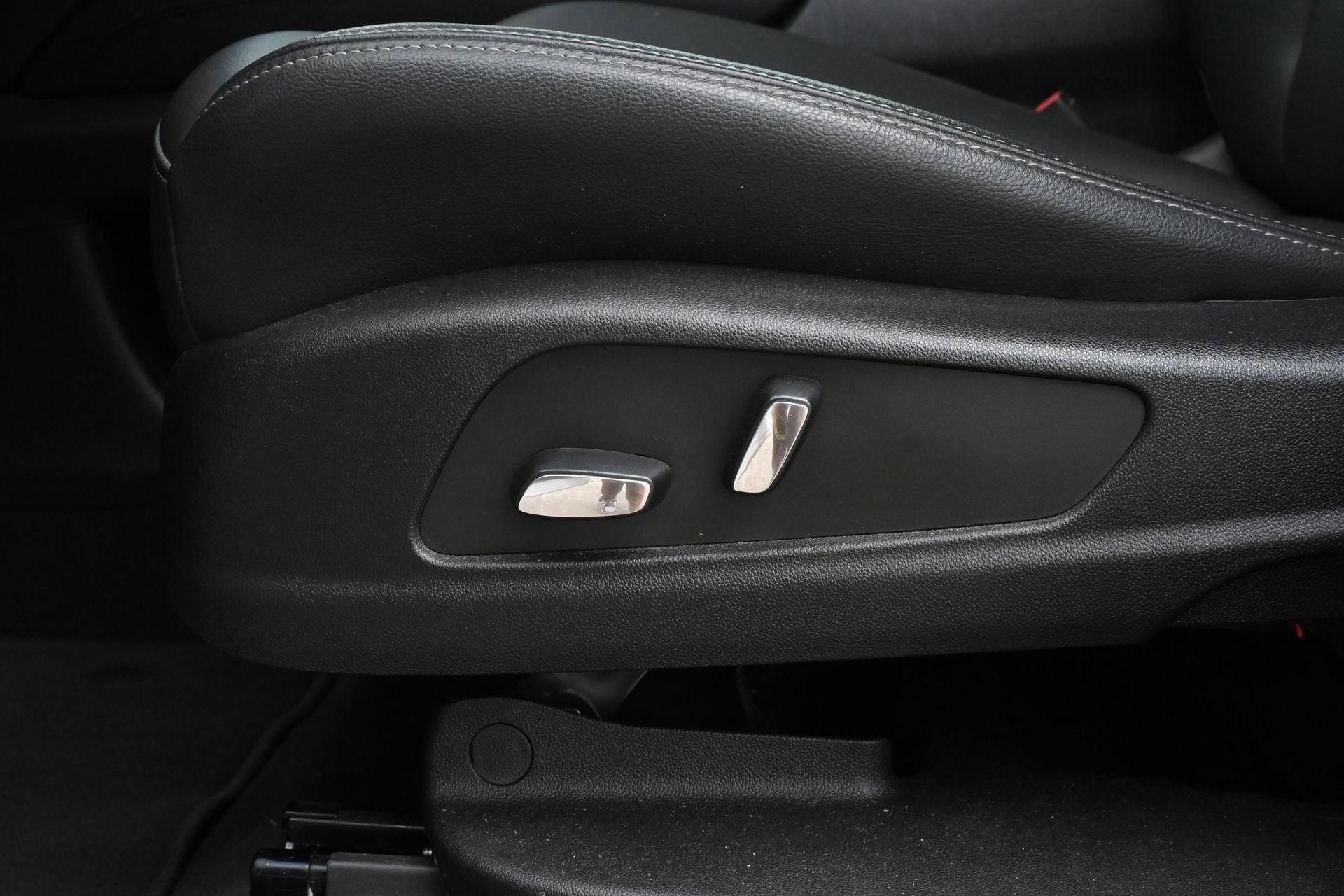 2023 Cadillac XT6 Luxury