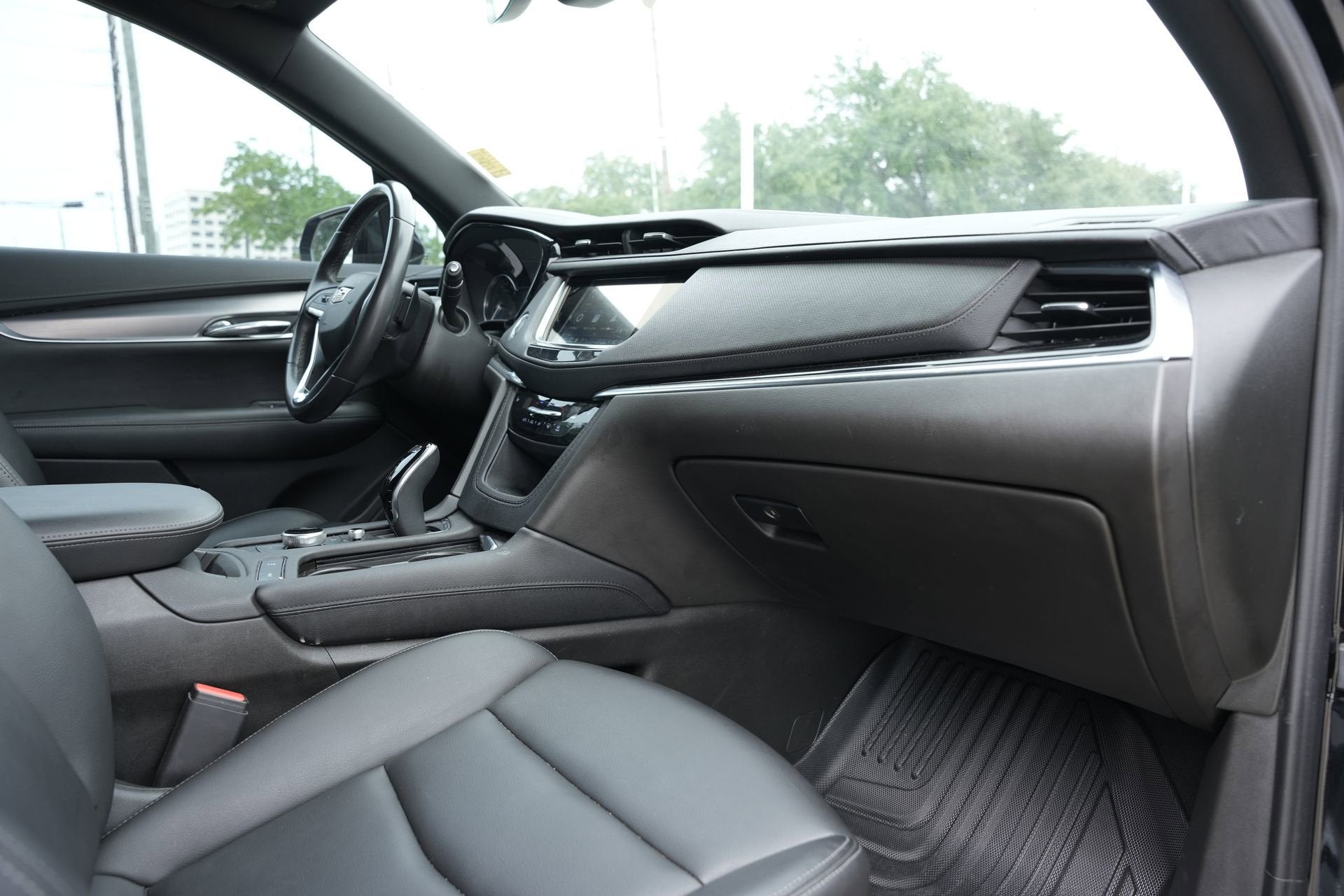 2024 Cadillac XT6 Luxury