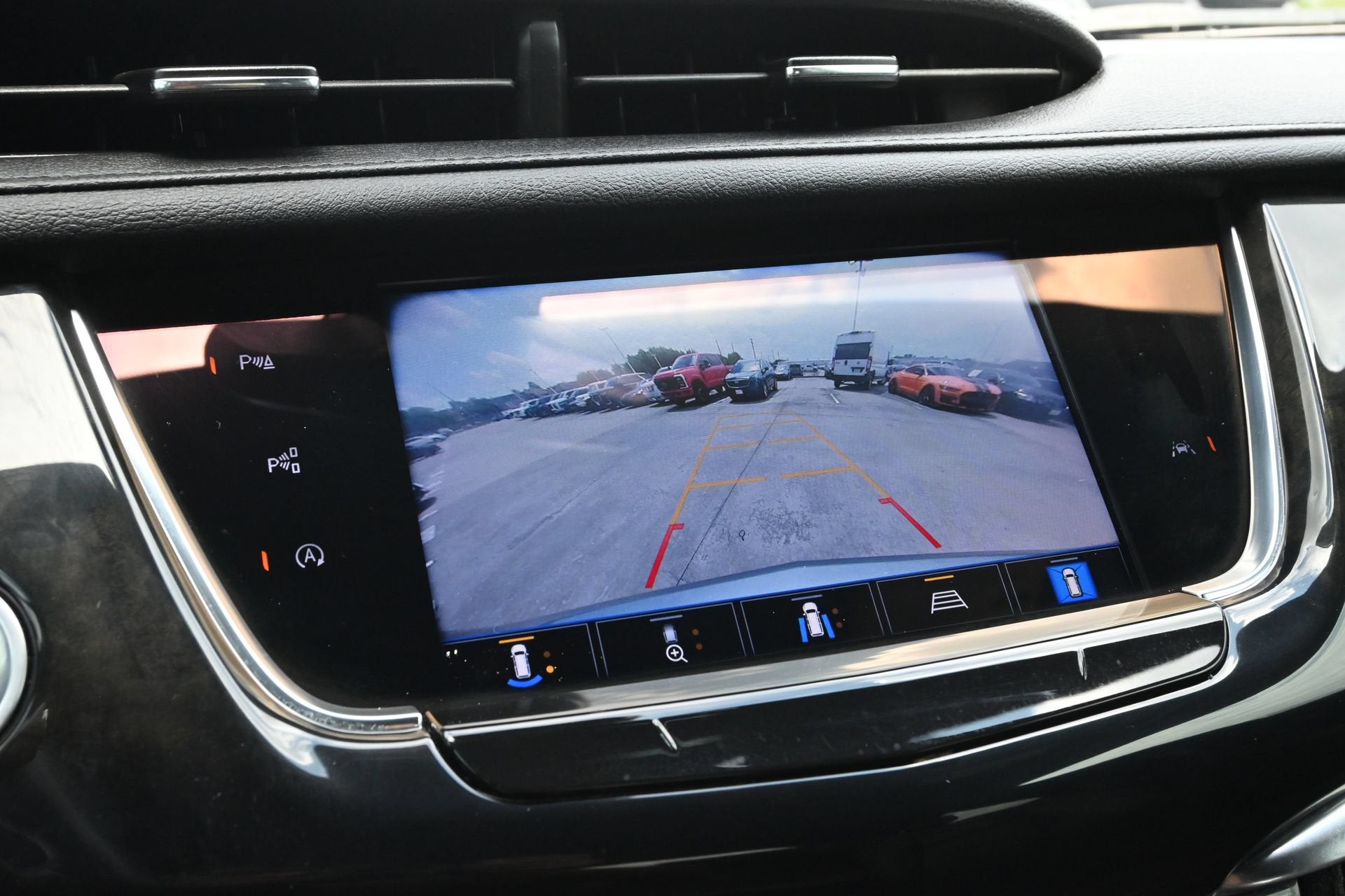 2023 Cadillac XT6 FWD Premium Luxury