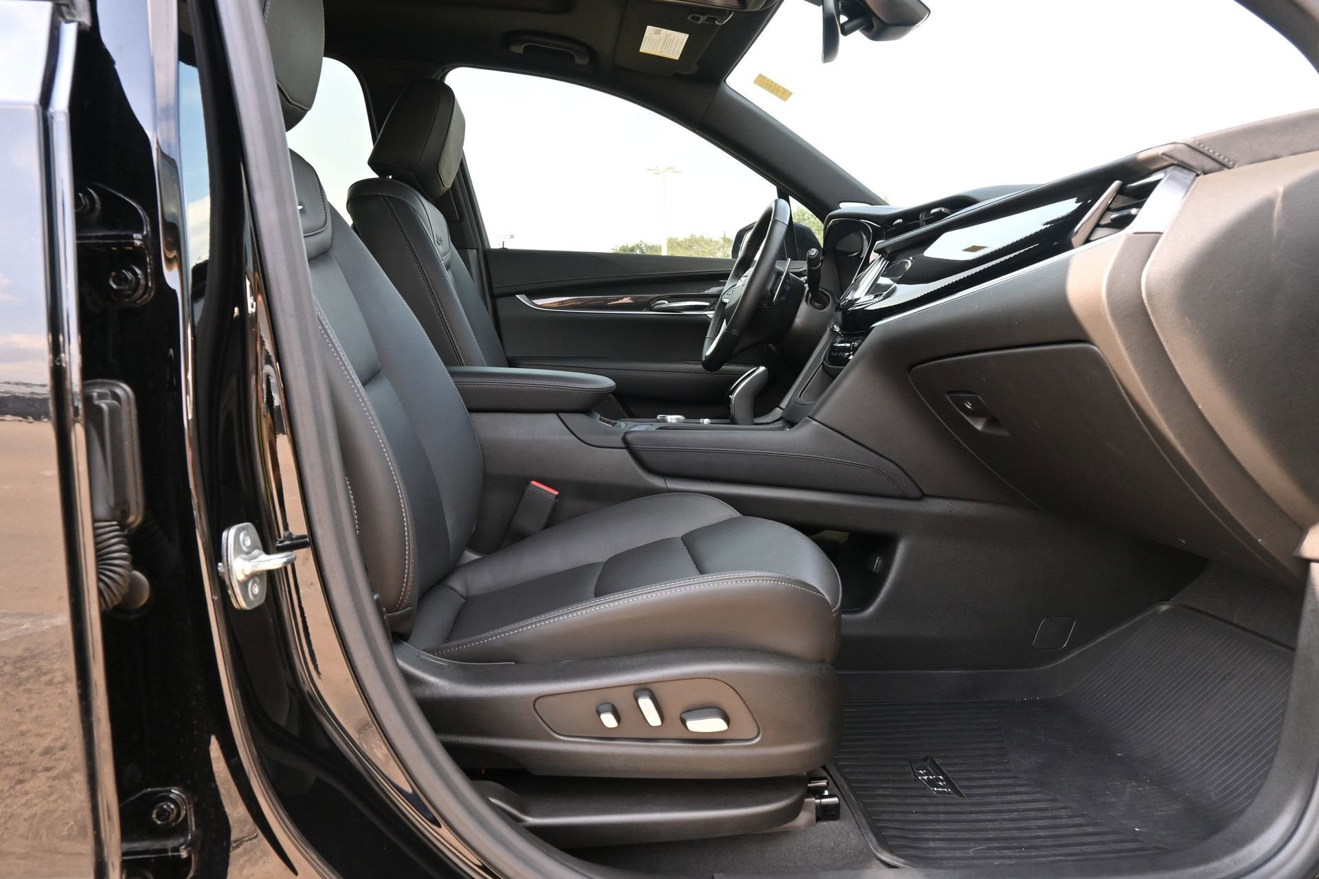 2025 Cadillac XT6 Sport