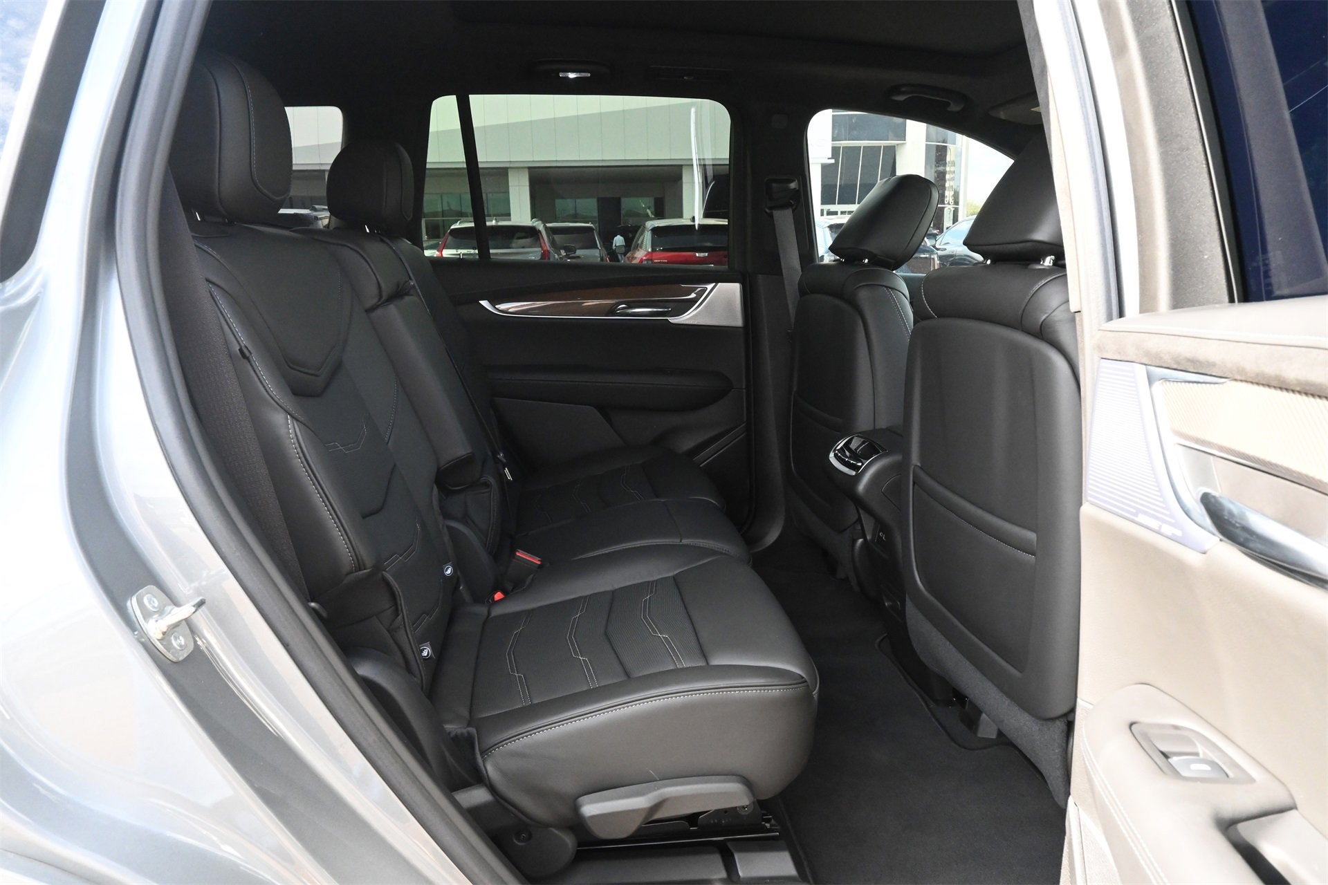 2025 Cadillac XT6 Sport