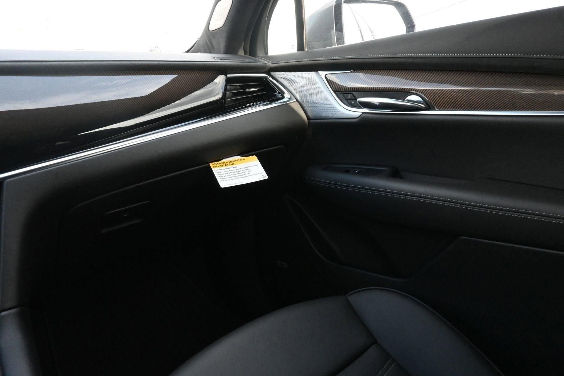 2025 Cadillac XT6 Sport