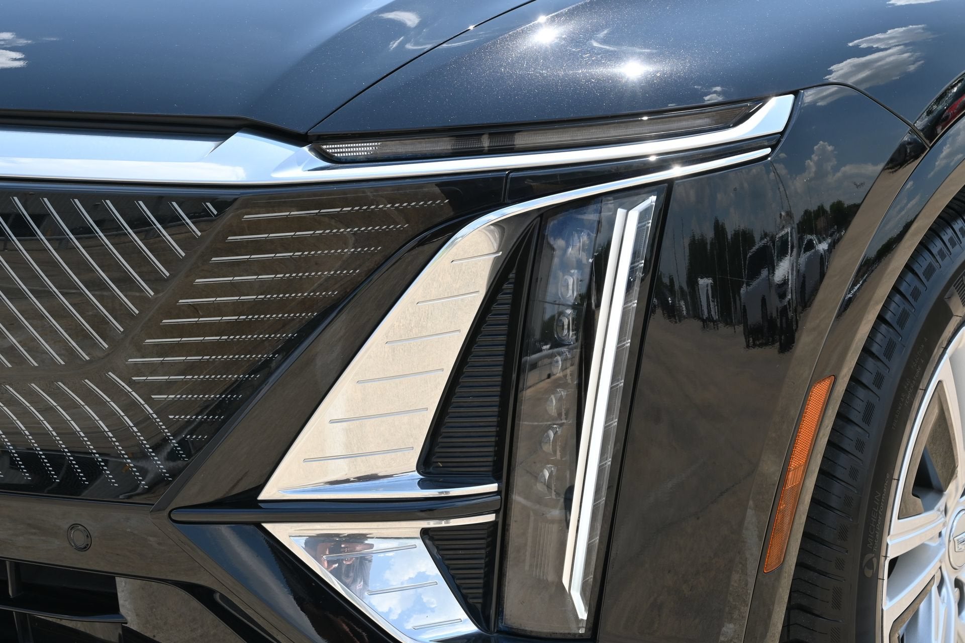2024 Cadillac LYRIQ Tech